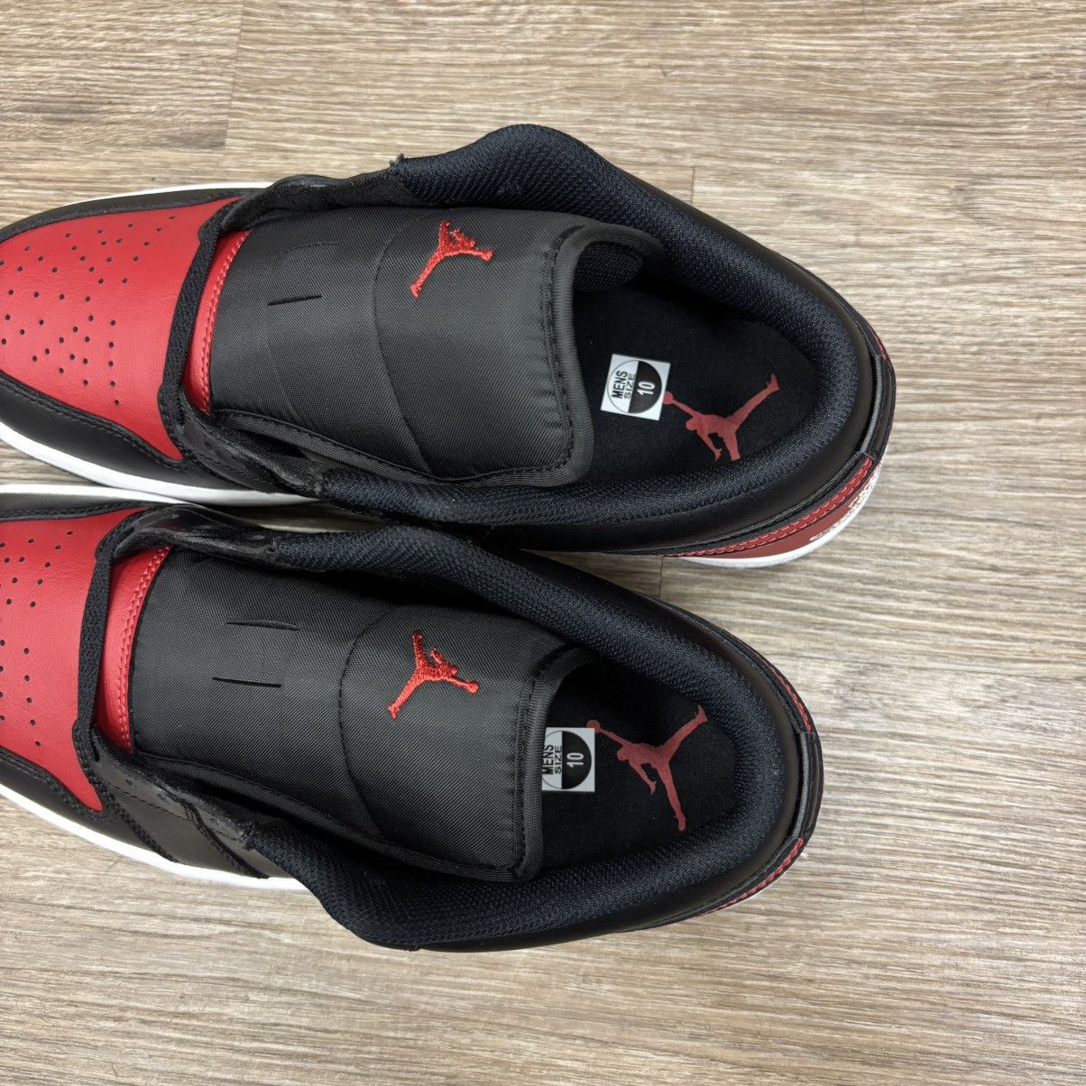 Jordan Brand Size 10-Jordan 1 Low Bred Twist BRAND NEW FAST SHIPPING Size US 10 / EU 43 - 9 Thumbnail