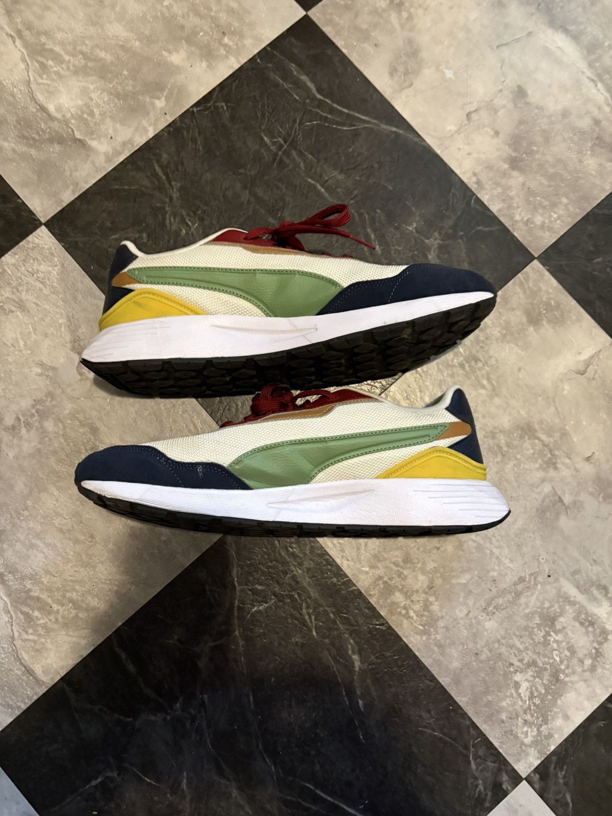 Puma Puma Sneakers Size US 11 / EU 44 - 2 Thumbnail
