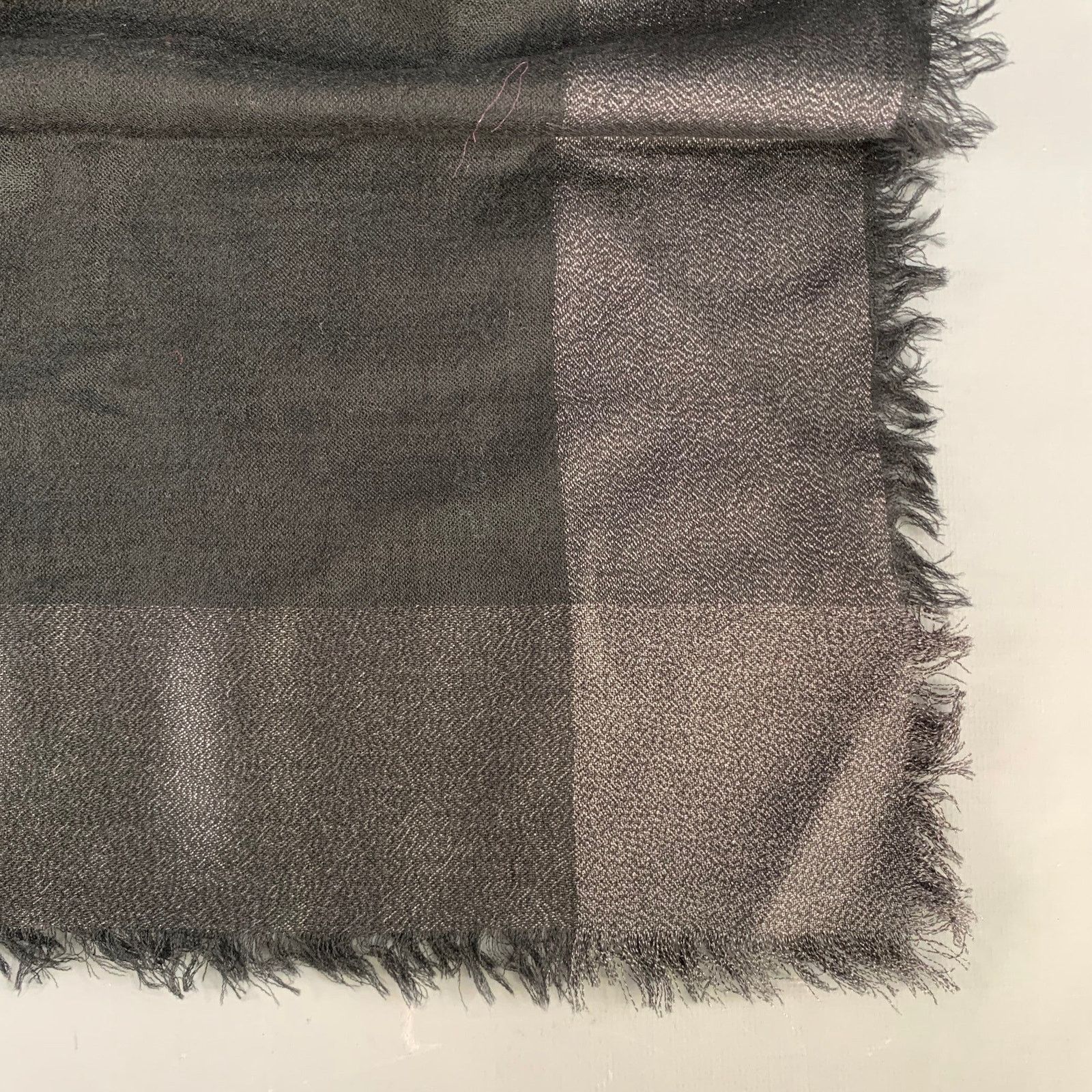 Marc Jacobs MARC JACOBS Black Metallic Wool Cashmere Blend Scarves Size ONE SIZE - 2 Thumbnail