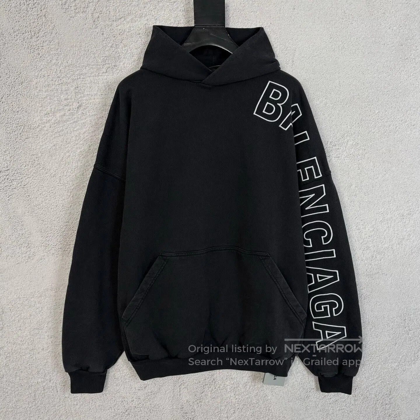 Balenciaga balenciaga logo print black hoodie sweatshirt. Size US L / EU 52-54 / 3 - 1 Thumbnail