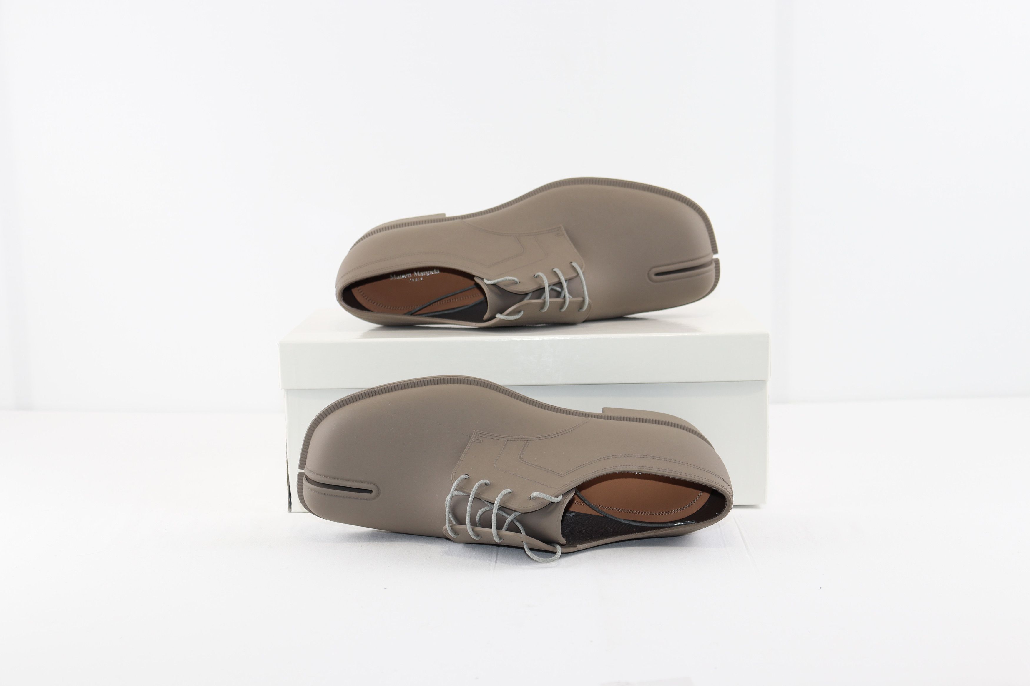 Maison Margiela o1rshd1 Tabi Derby Shoes in Grey Size US 8 / EU 41 - 14 Thumbnail