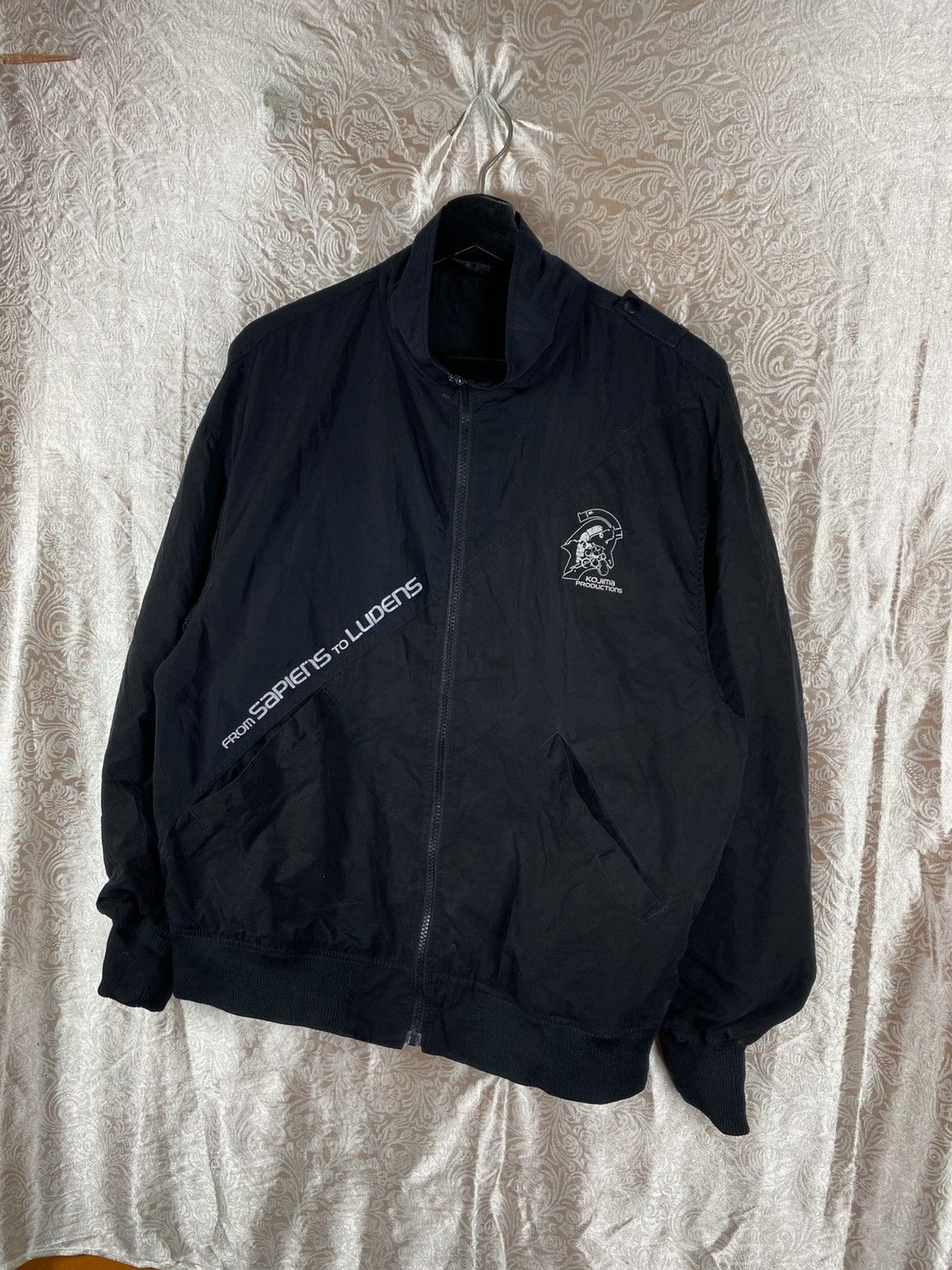 KOJIMA GENES Kojima Productions Bomber Jacket Black Tactical Streetwear Size US S / EU 44-46 / 1 - 4 Thumbnail