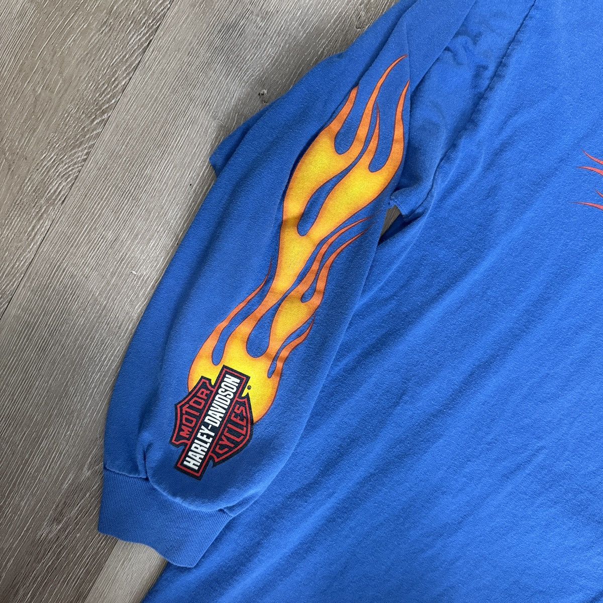 Vintage Vintage Harley Davidson Flame Sleeve Logo Long-Sleeve Tee Size US XL / EU 56 / 4 - 3 Thumbnail
