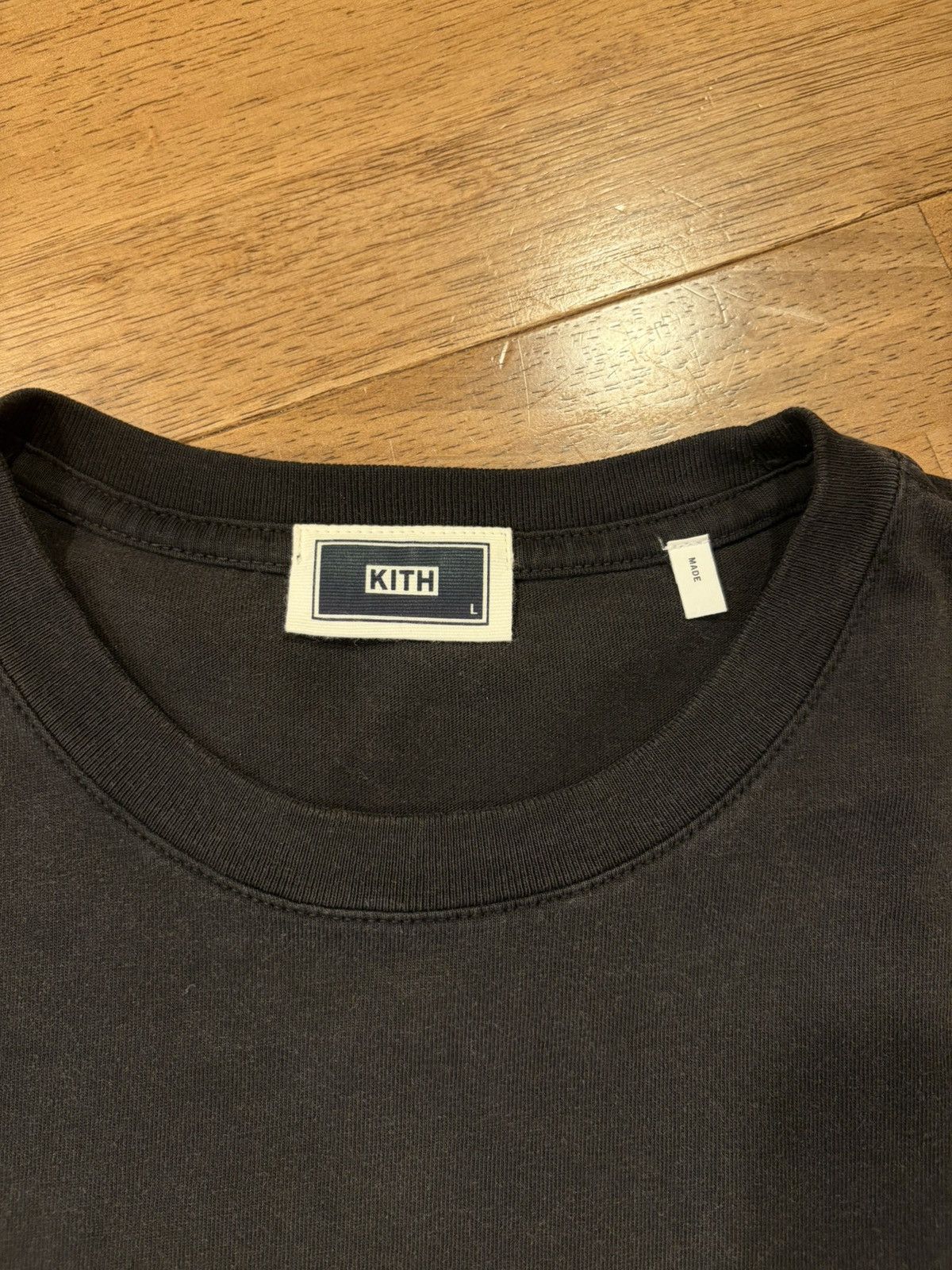 Kith Kith “& Kin” Queens t shirt. Size large. HEMMED Size US L / EU 52-54 / 3 - 3 Thumbnail