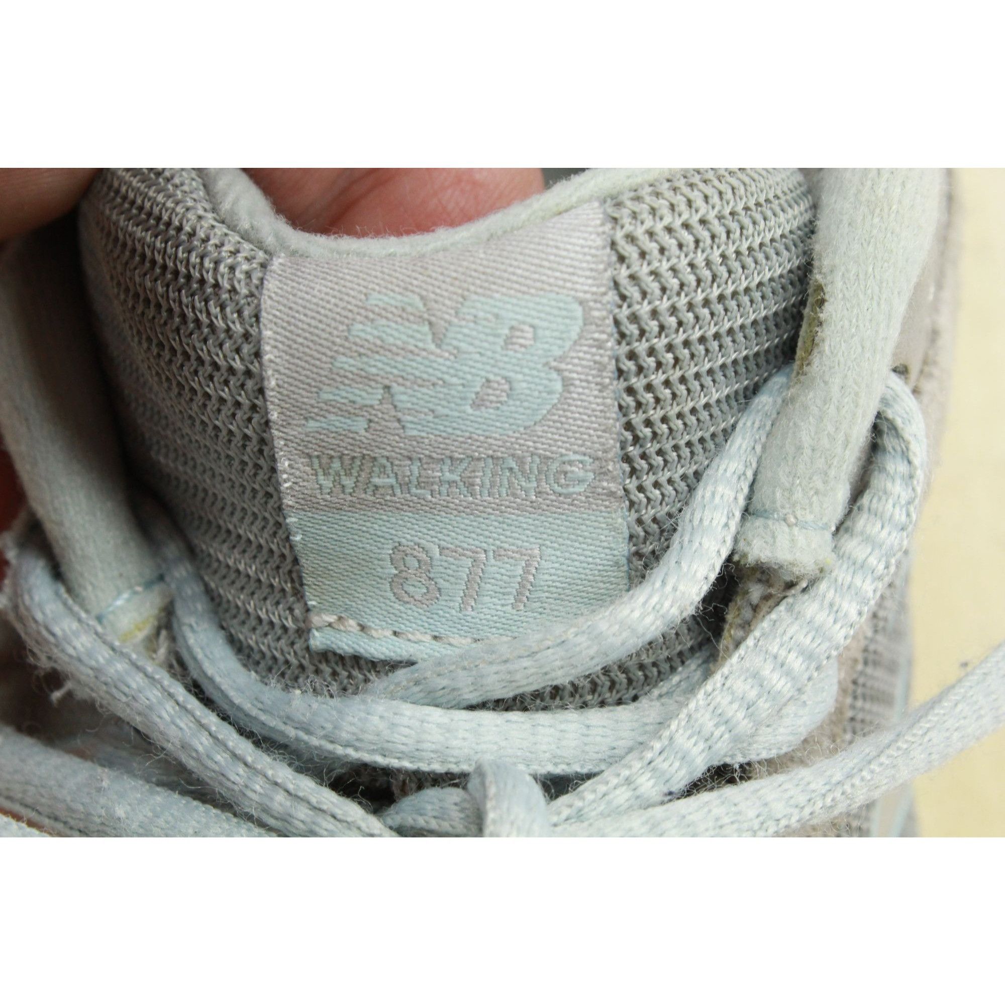 New Balance New Balance 877 Women's Light Blue Suede Walking Shoes 6.5 B Size US 6.5 / IT 36.5 - 11 Thumbnail