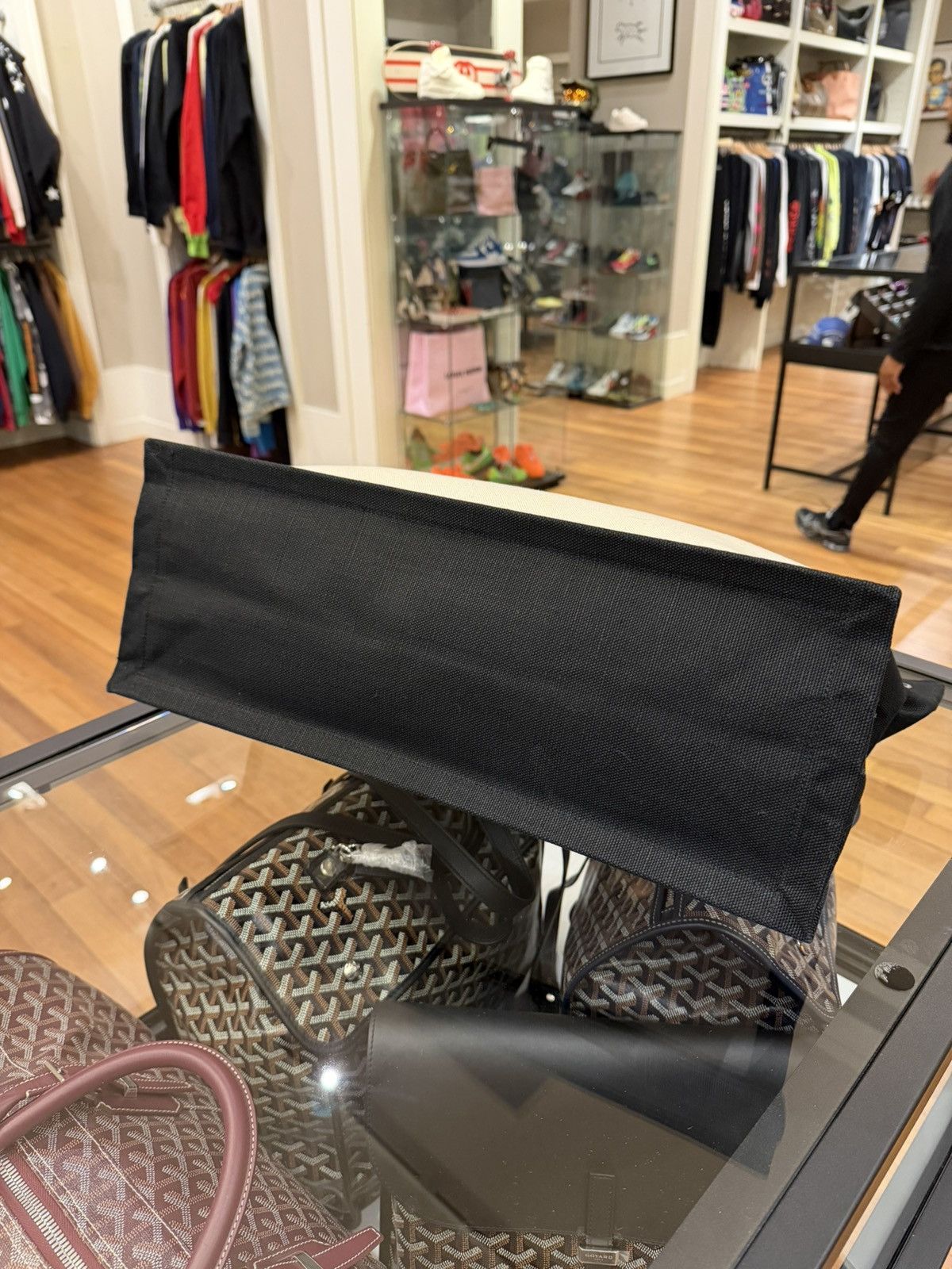 Saint Laurent Paris Saint Laurent Rive Gauche Tote Bag Size ONE SIZE - 7 Thumbnail