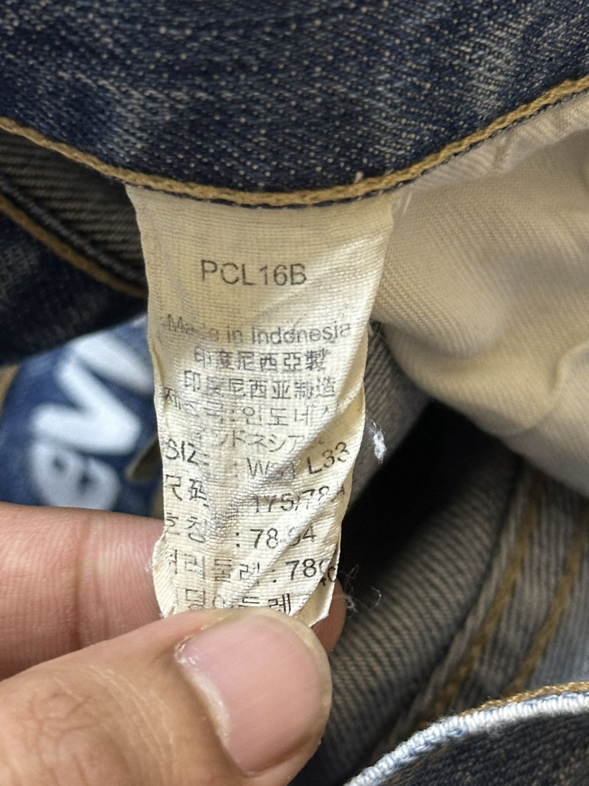 Levi's Vintage Levis 502 Regular Straight Faded Wash Distress Jeans Size US 31 - 10 Thumbnail