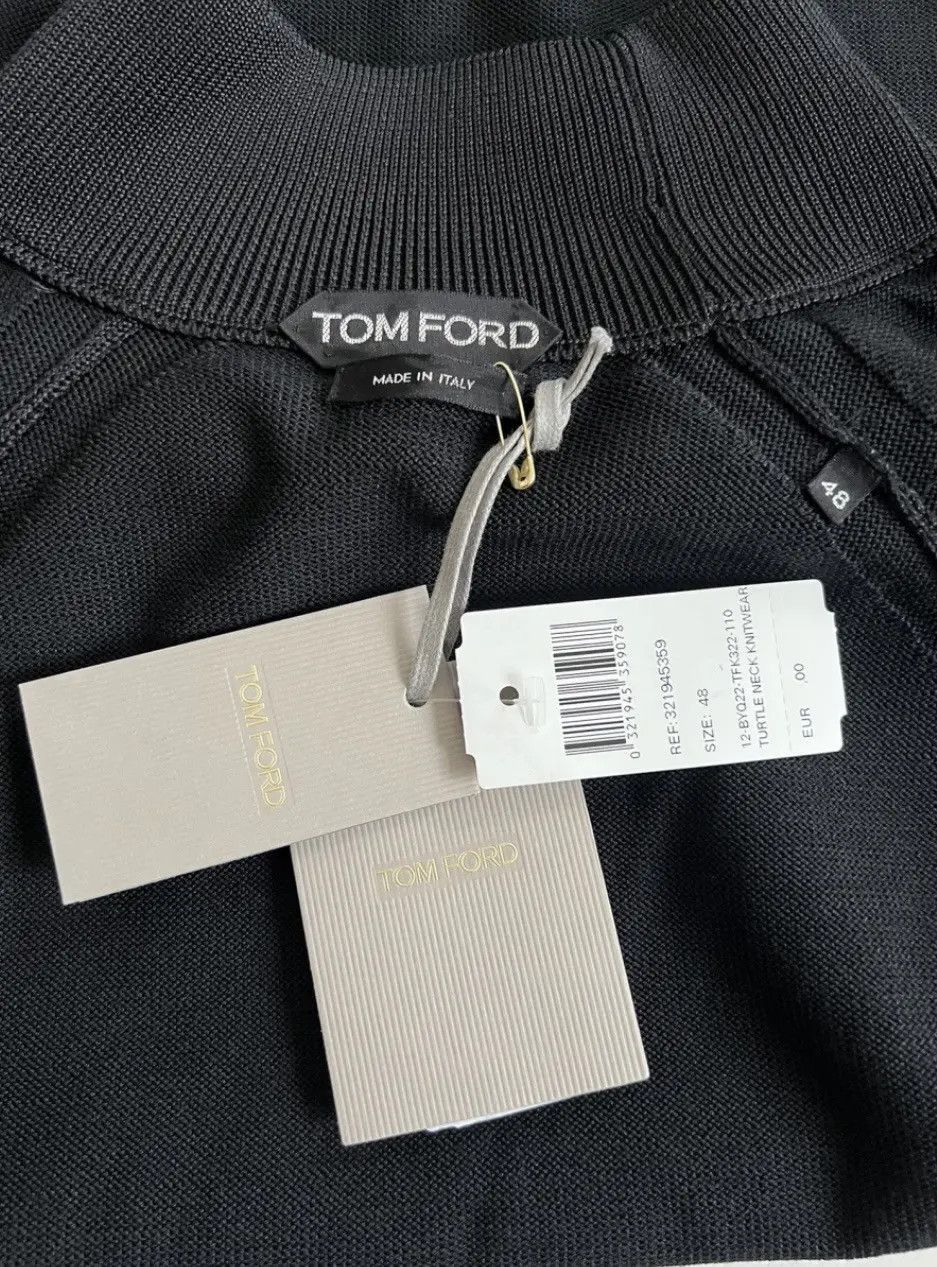 Tom Ford CC000020 Silk Knitwear & Sweatshirt in Black Size US M / EU 48-50 / 2 - 6 Thumbnail
