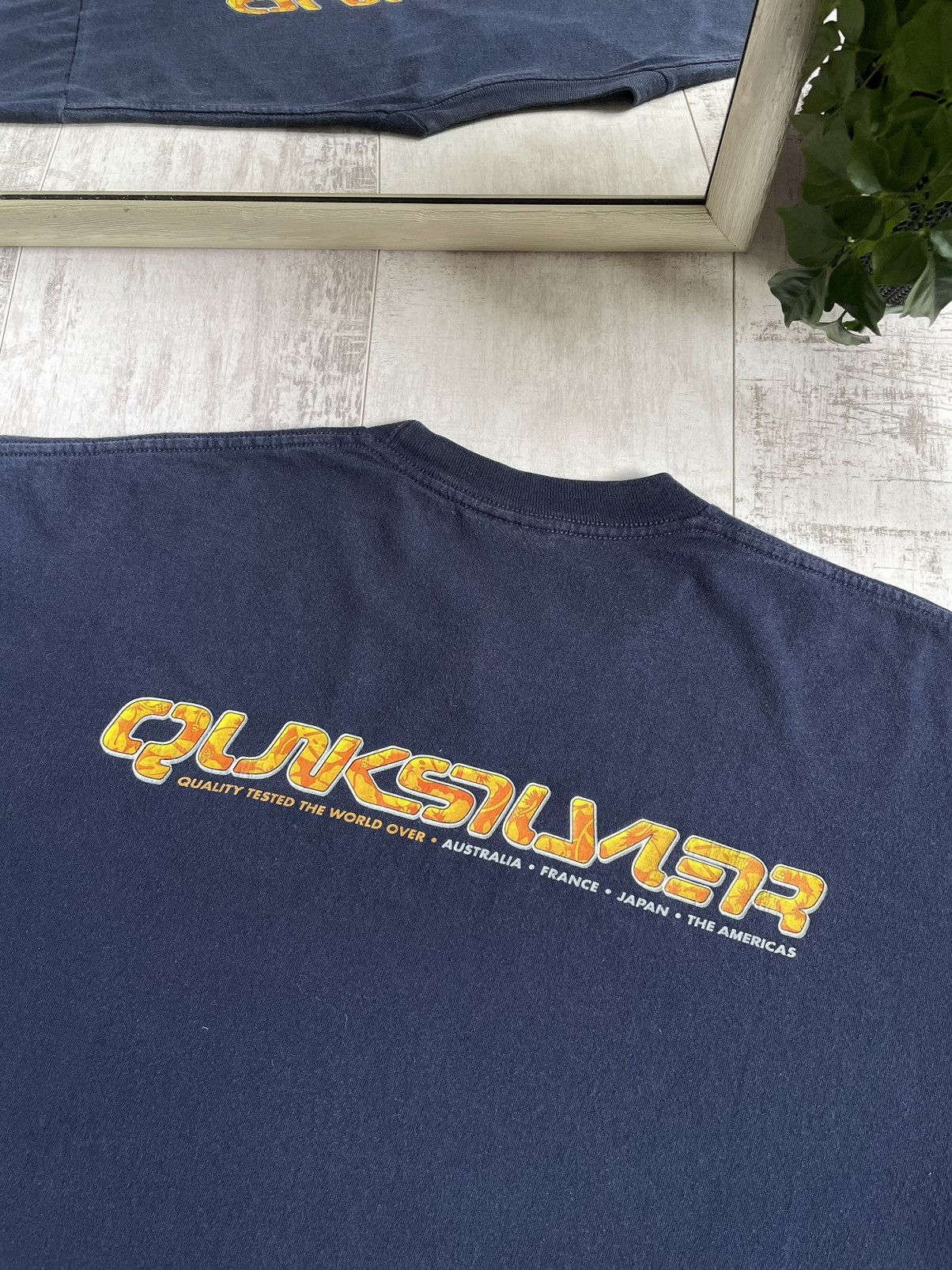 Quiksilver × Vintage Vintage Quiksilver 90’s T-Shirt Big Logo The World Over RARE Size US L / EU 52-54 / 3 - 3 Thumbnail