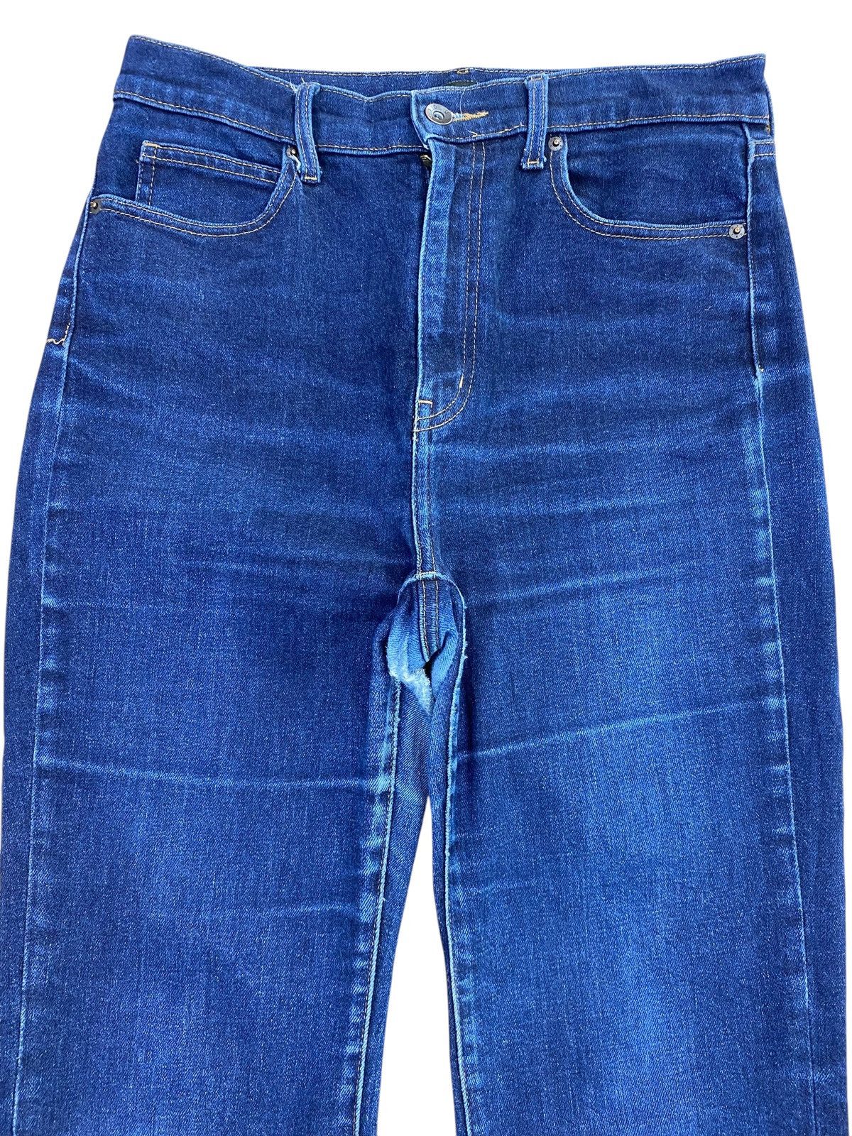 Uniqlo Uniqlo Brand Blue Wash Flare Style Jeans Size US 30 / EU 46 - 2 Thumbnail