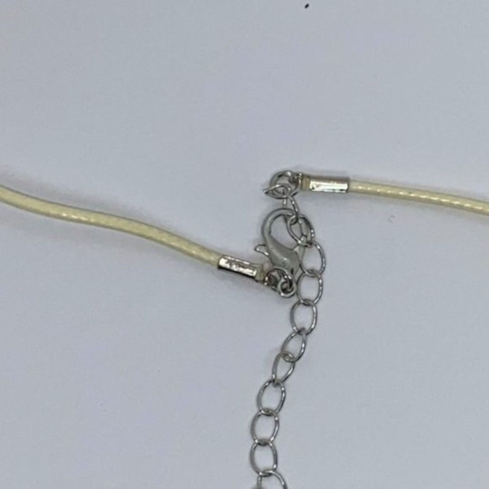 Handmade Handmade Cream Wax Green Elephant Necklace Size ONE SIZE - 7 Thumbnail