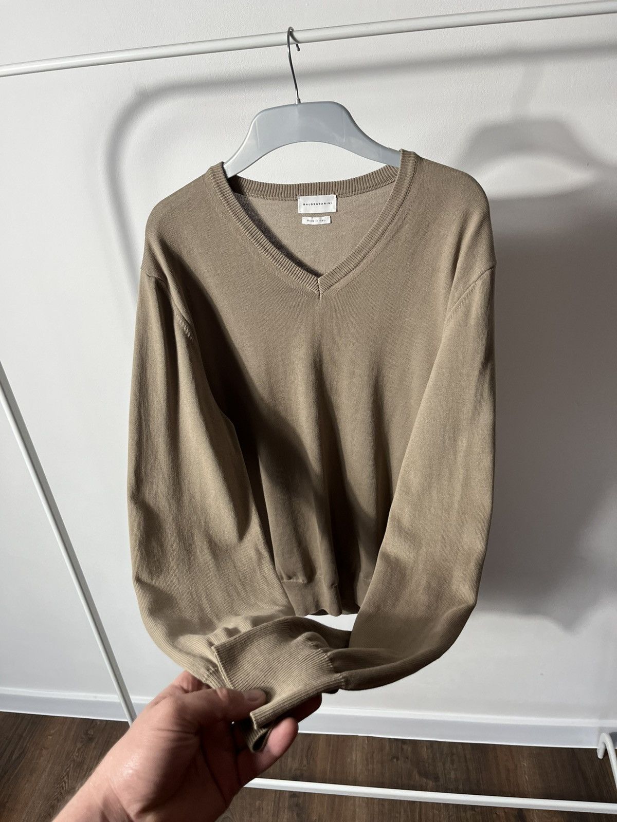 Baldessarini Baldessarini V-Neck Taupe Knit Sweater Made in Italy Size 48 Size US M / EU 48-50 / 2 - 5 Thumbnail