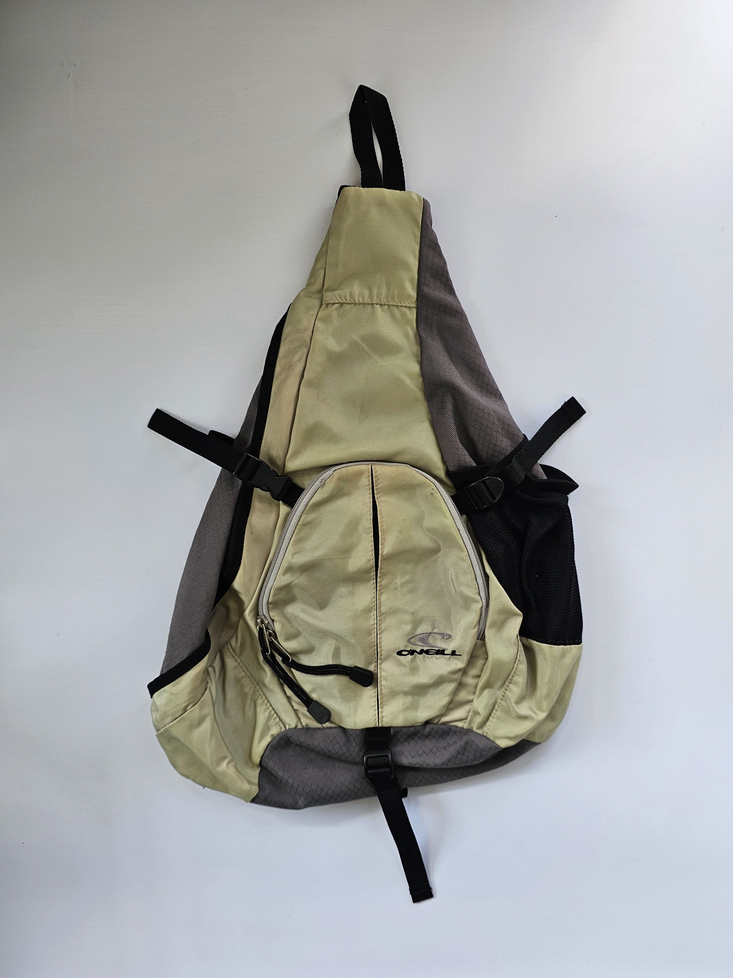 Oneills Vintage Oneill Tri-Harness Crossbody Bag in Beige, Men's