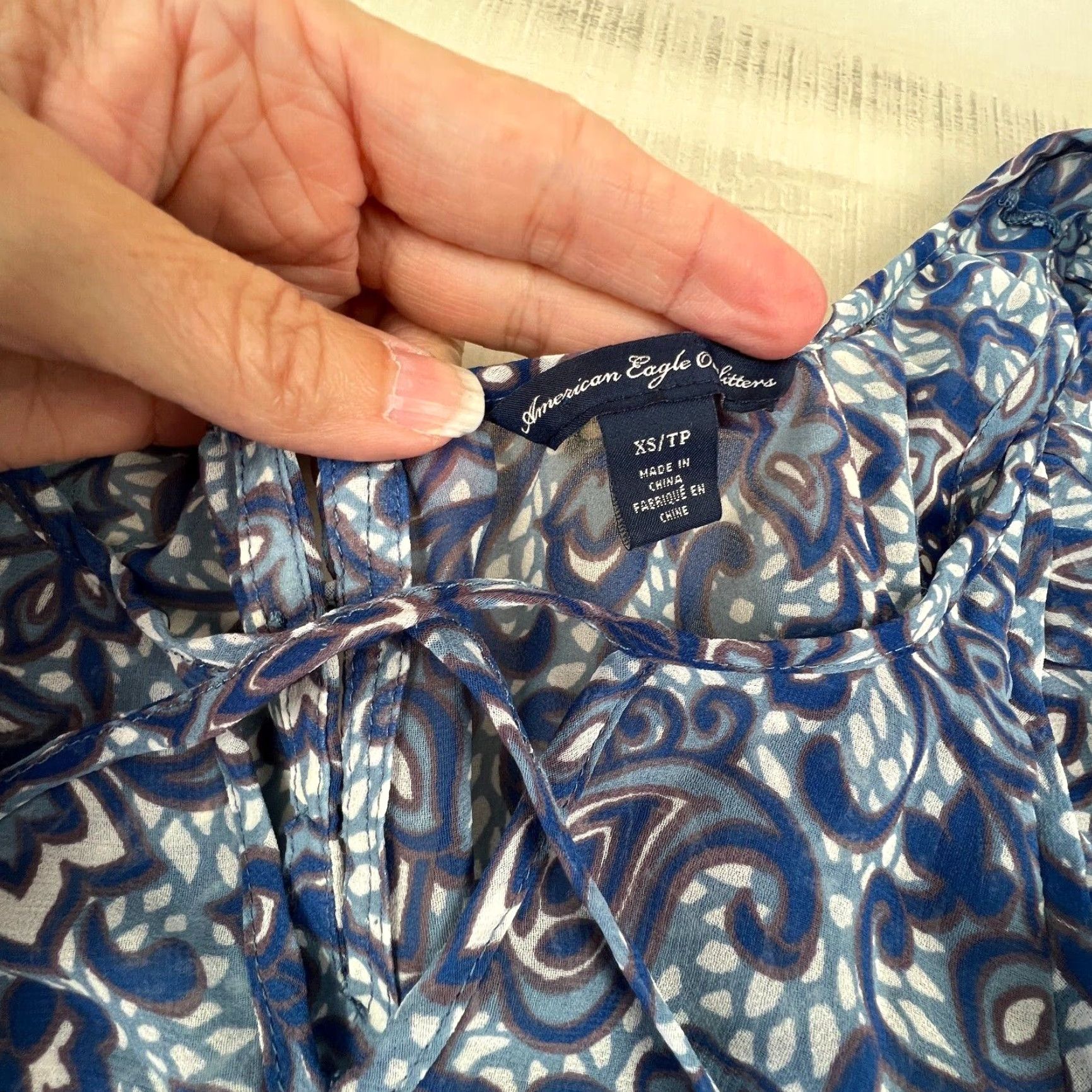 American Eagle Outfitters American Eagle Womens Blue Sleeveless Ruffle Paisley Blouse Top XS Chiffon Elastic Waist Shirt Size XS / US 0-2 / IT 36-38 - 4 Thumbnail