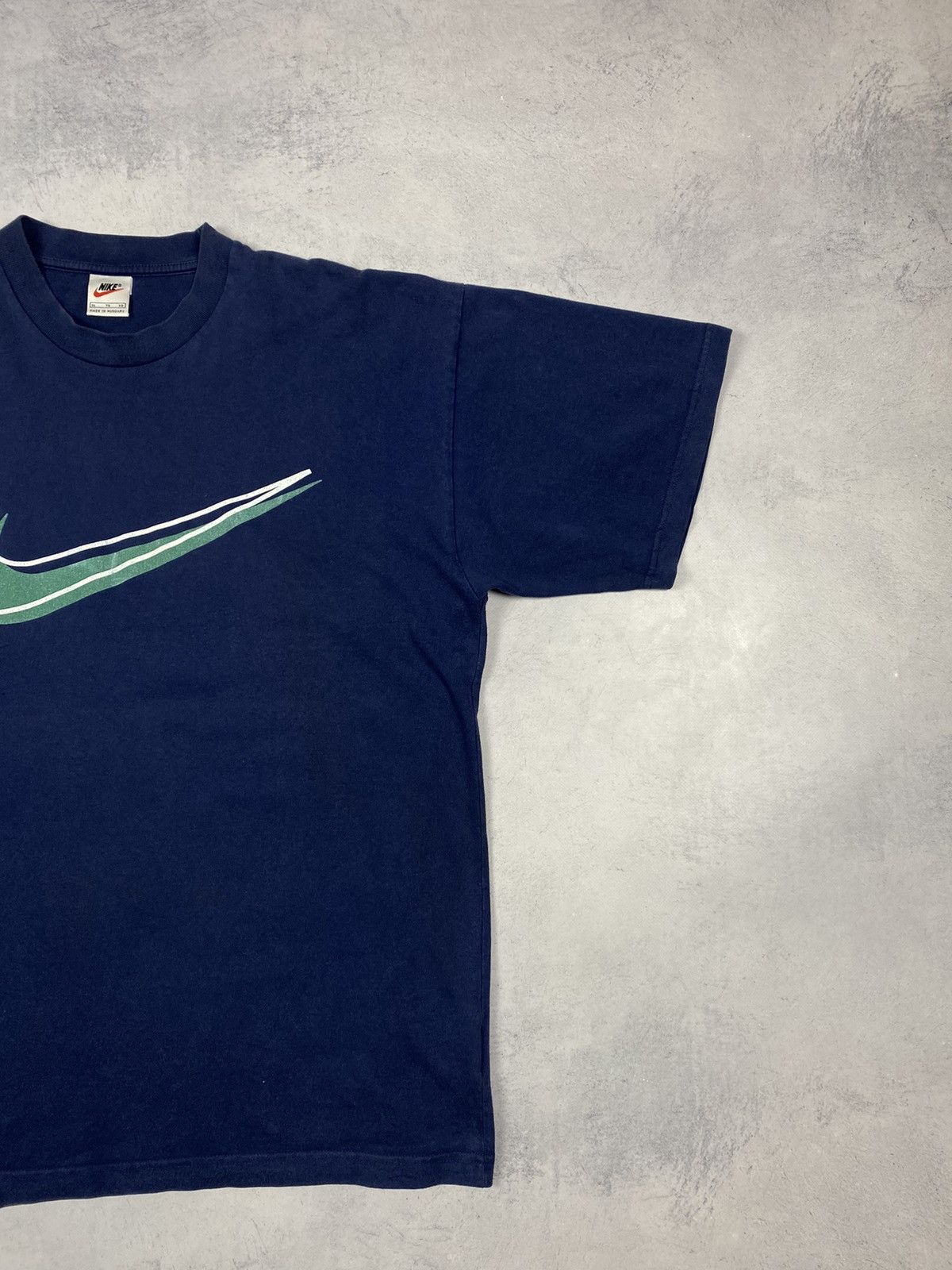 Nike Vintage 90s Nike Swoosh Big Logo Retro T Shirt Blue Size XL Size US XL / EU 56 / 4 - 4 Thumbnail