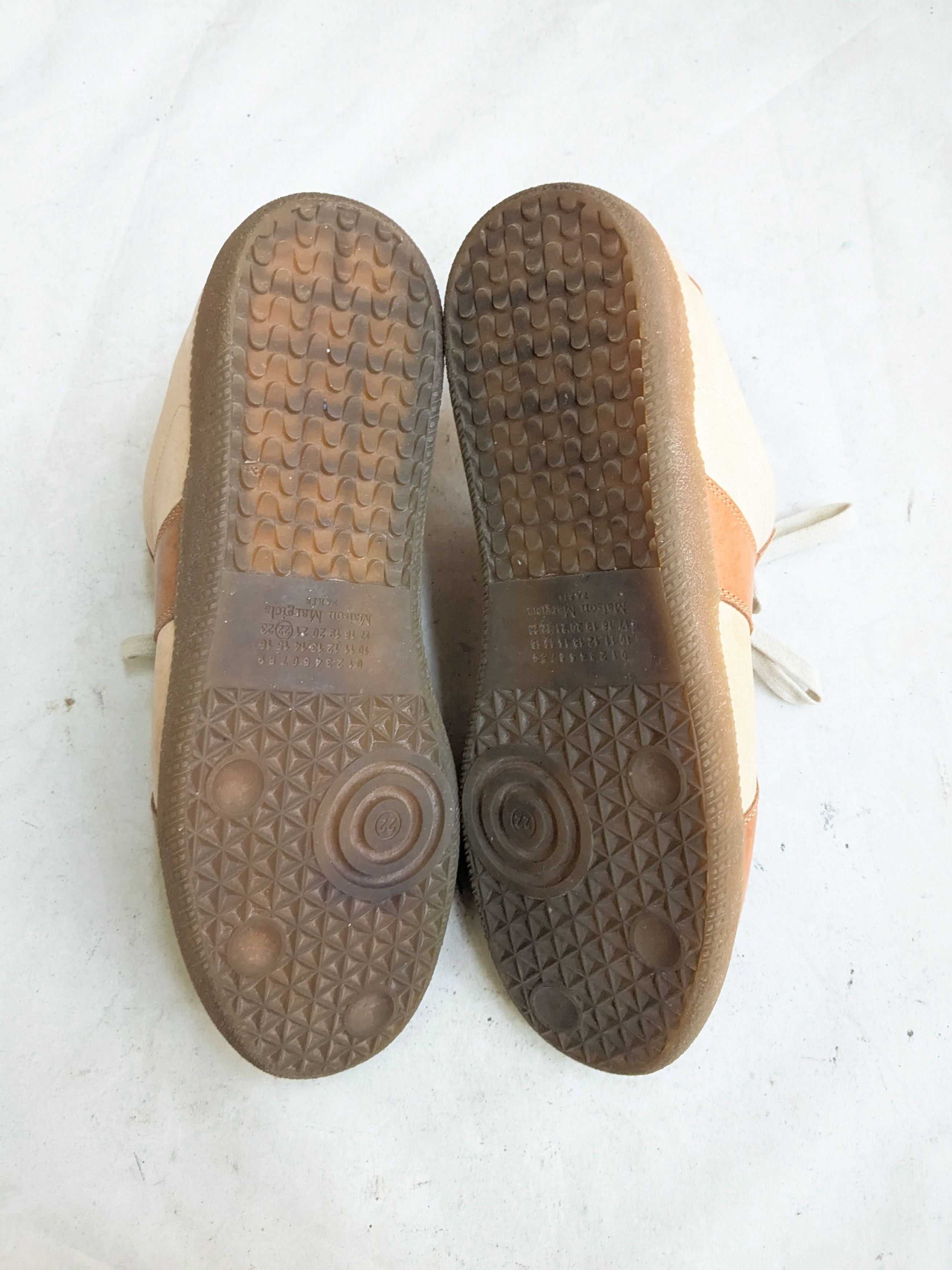 Maison Margiela Maison Margiela Gat Replica Brown 11 44 Leather Low Tops Size US 11 / EU 44 - 14 Thumbnail
