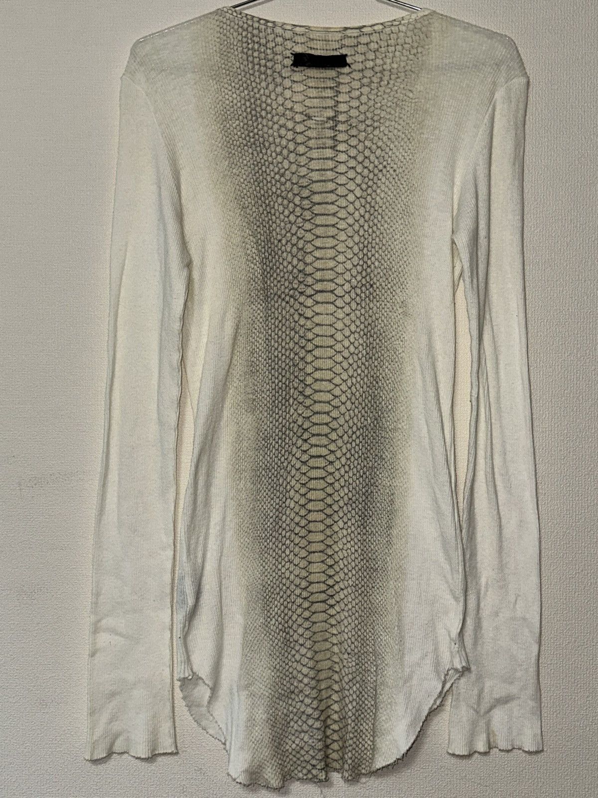If Six Was Nine If six was nine Python t size1 Size US S / EU 44-46 / 1 - 1 Thumbnail