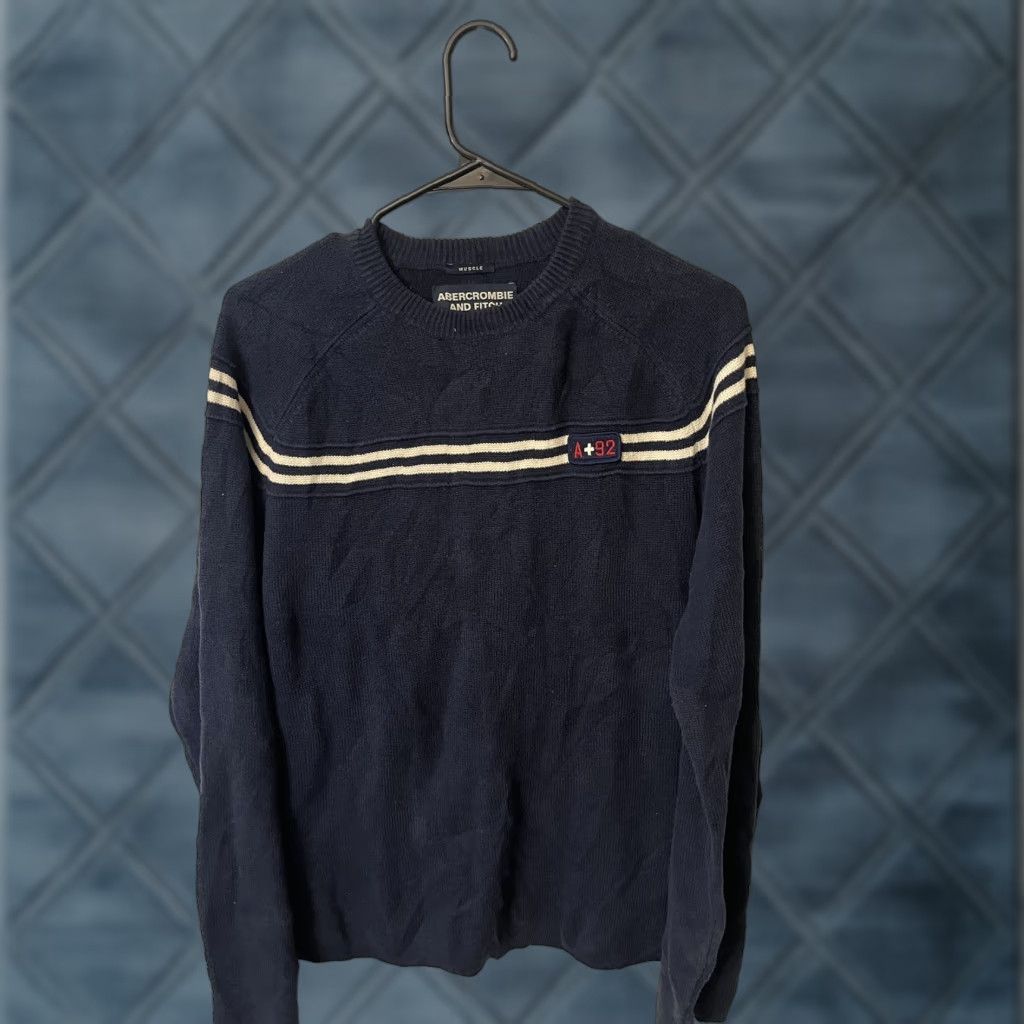 Abercrombie & Fitch Abercrombie and Fitch Mens Crew Neck Pullover Navy Blue Logo Sweater Large Size US L / EU 52-54 / 3 - 1 Thumbnail