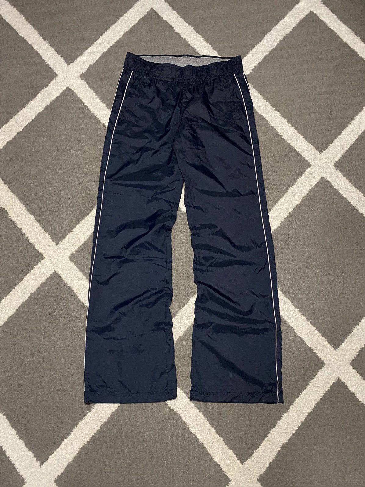 Nike Vintage 00’s Nike Swoosh women’s flared track pants Size 27" / US 4 / IT 40 - 4 Thumbnail