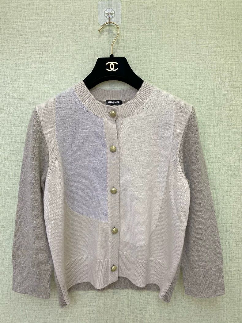 Chanel Chanel Color-blocked cashmere knitted cardigan coat Size M / US 6-8 / IT 42-44 - 1 Thumbnail