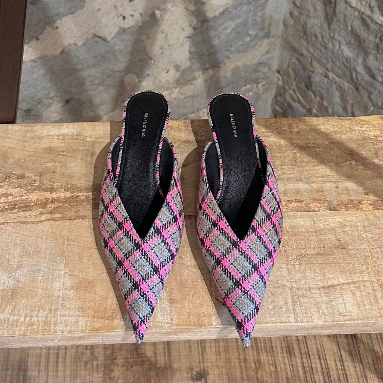 Balenciaga Balenciaga Pink Plaid Knife Kitten Heeled Pointy Mules Size US 5 / IT 35 - 2 Thumbnail