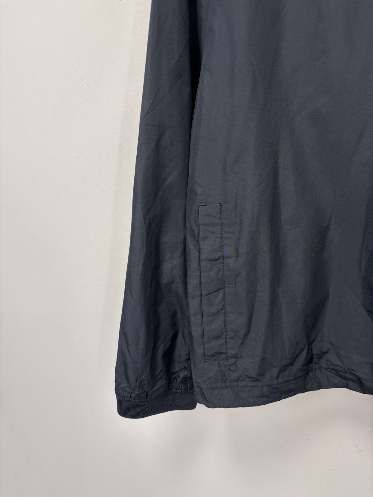 Nike Vintage Nike Y2K Black Tech Hype V-Neck Jacket Pullover Size US M / EU 48-50 / 2 - 6 Thumbnail