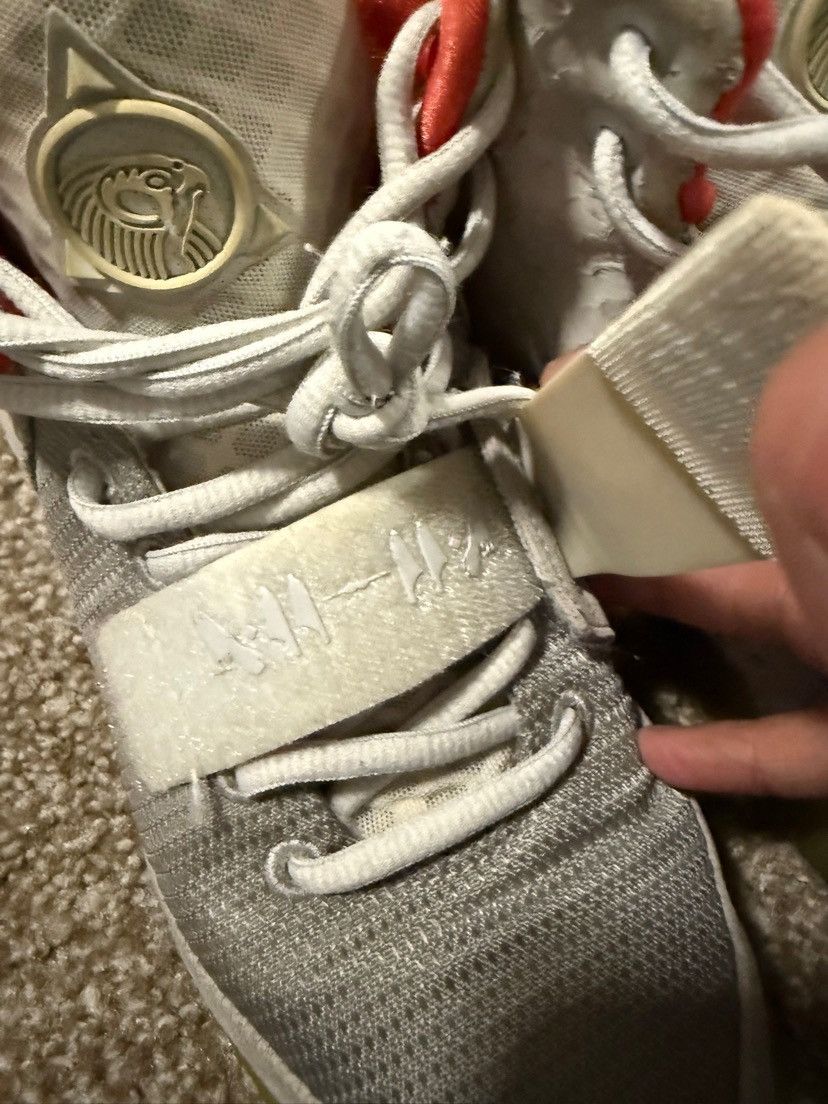 Nike Nike yeezy 2 platinum size 7 Size US 7 / EU 40 - 8 Thumbnail
