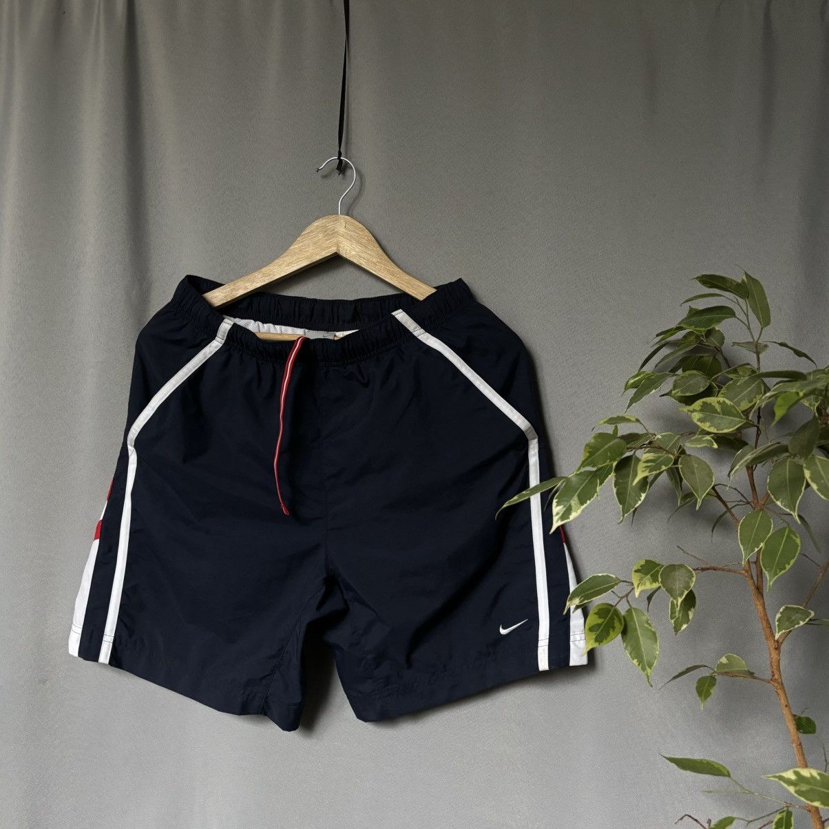 Nike Nike vintage rare shorts small blue streetwear sportwear Size US 30 / EU 46 - 1 Thumbnail