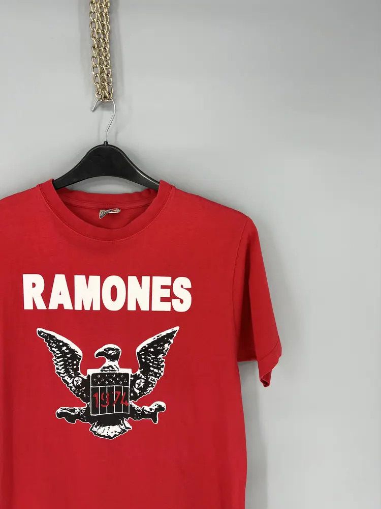 Band Tees Vintage Y2K Punk Rock Ramones Band Tee T Shirt Size US S / EU 44-46 / 1 - 5 Thumbnail