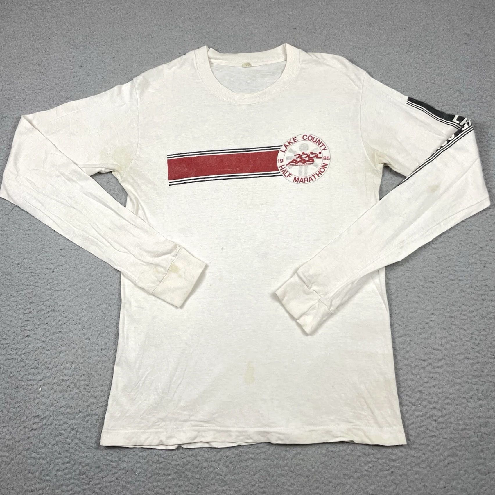 Vintage VINTAGE Lake County Half Marathon Shirt Adults M White Distressed 80s Nike? Size US M / EU 48-50 / 2 - 2 Thumbnail