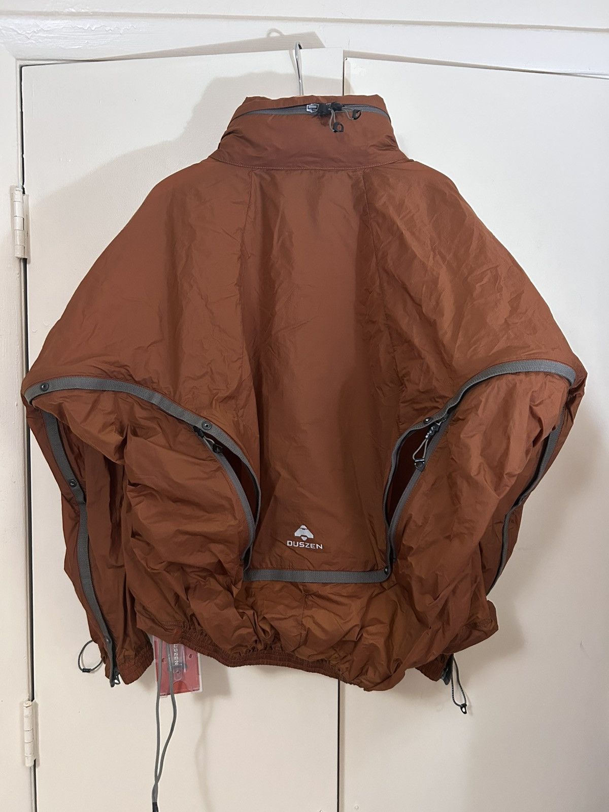 Hamcus LPU / HIVE SPRINTER WINDBREAKER Size US S / EU 44-46 / 1 - 7 Thumbnail