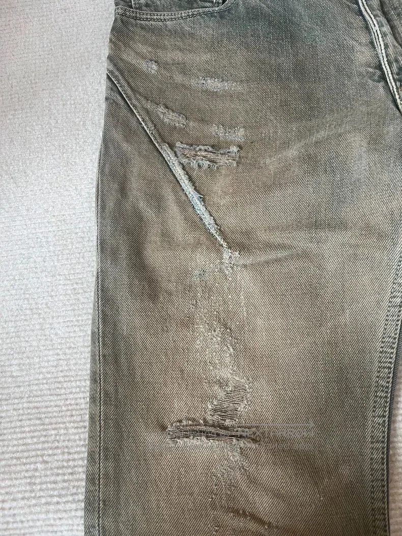 Number (N)ine Number (n)ine 07ss Distressed Denim Jeans. Size US 32 / EU 48 - 3 Thumbnail