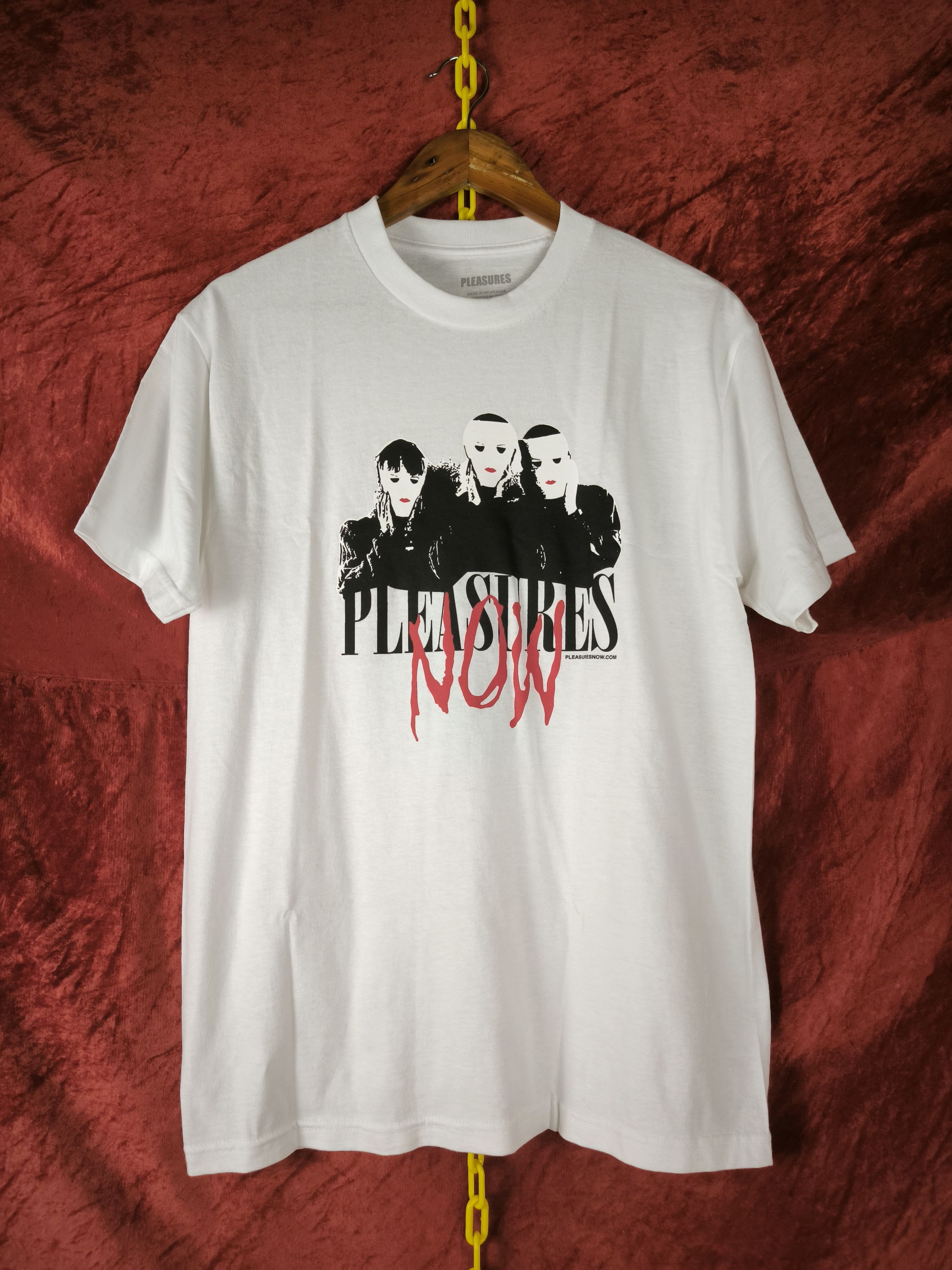 Pleasures Masks White Tee Size US M / EU 48-50 / 2 - 1 Thumbnail