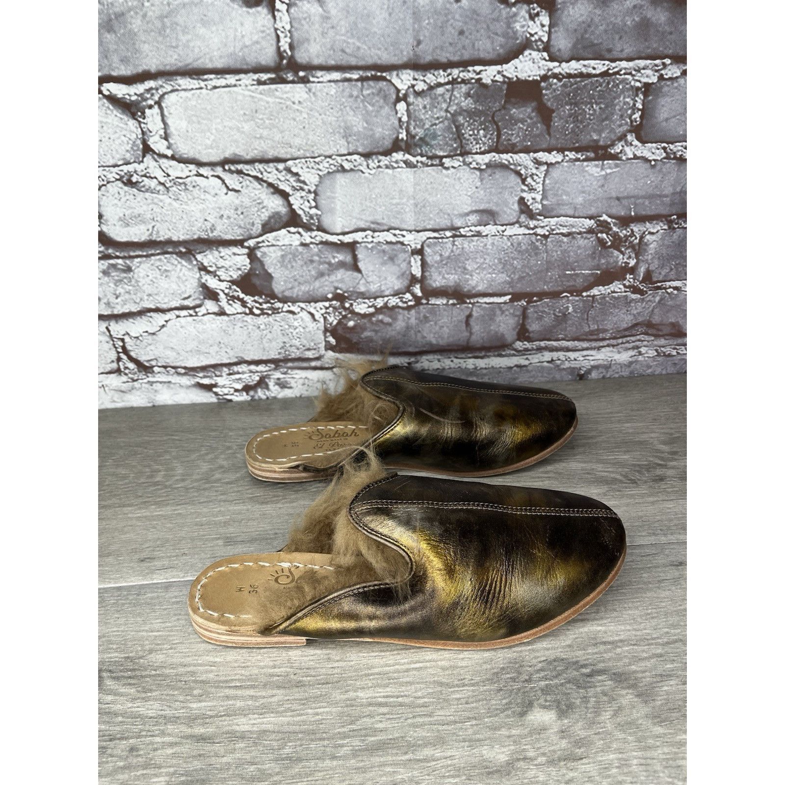 Saba Sabah Baba Big Bend Olive Shearling Bronze Slippers Mules Fl Size US 6 / IT 36 - 8 Thumbnail