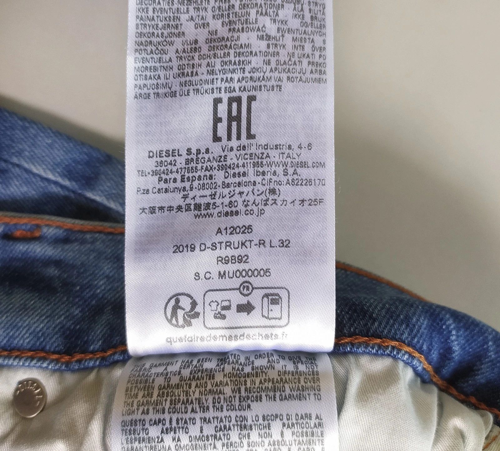 Diesel Diesel 2019 D-STRUKT-R L.32 MENS JEANS T/9665 Size US 32 / EU 48 - 9 Thumbnail