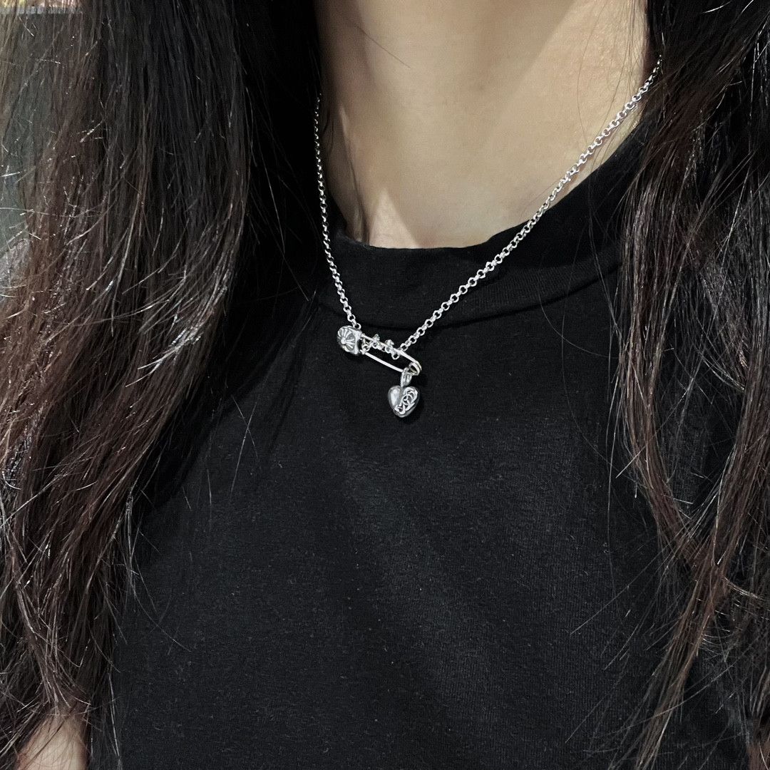 Chrome Hearts Chrome Hearts Silver Vine Heart Charm Pendant Size ONE SIZE - 12 Thumbnail