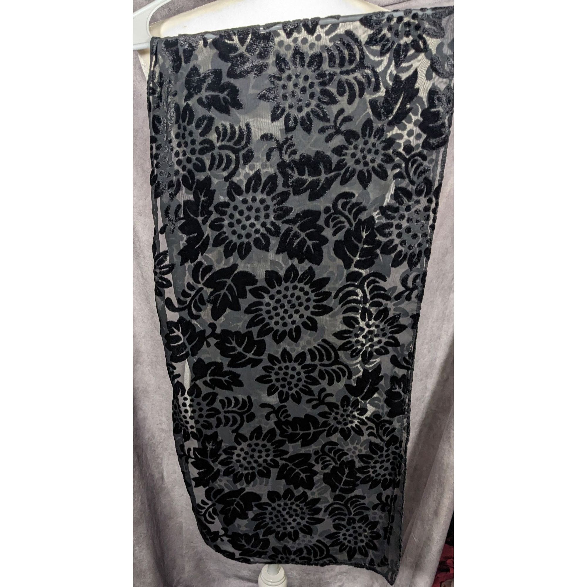 Other Gothic Floral Black Velvet Burnout Scarf Size ONE SIZE - 8 Thumbnail