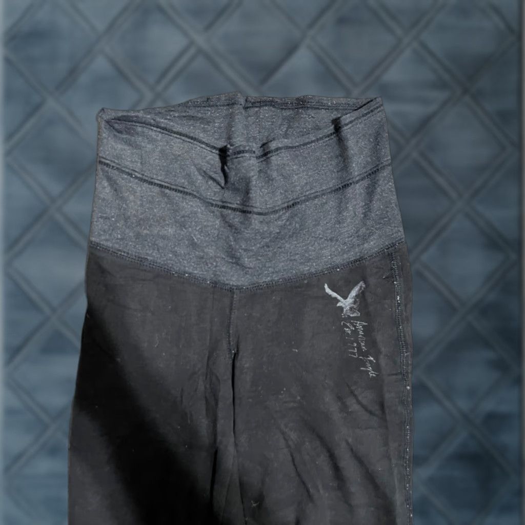 American Eagle Outfitters American Eagle Capri Leggings Women's 2XS Black Low Rise Pull On Stretch Desk? Size 24" / US 00 / IT 34 - 1 Thumbnail