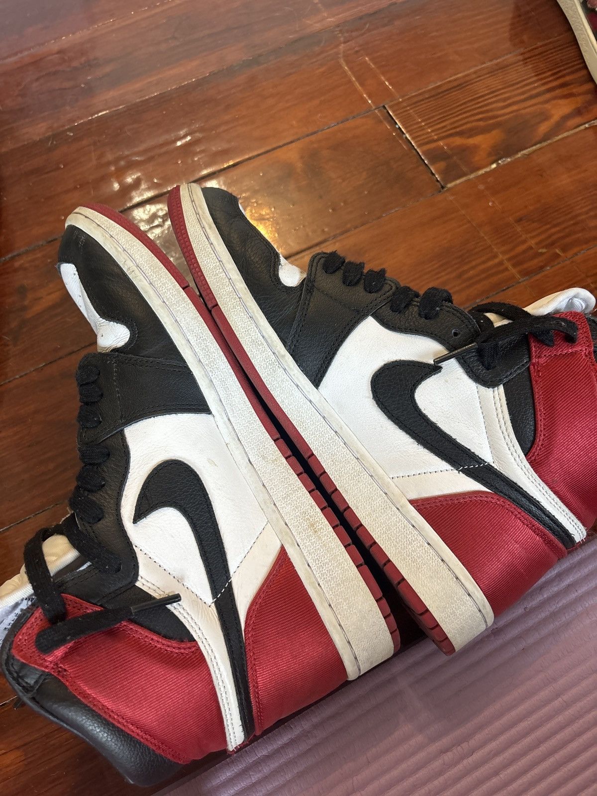 Nike AIR JORDAN 1 HIGH OG WMNS "SATIN BLACK TOE" Size US 10 / IT 40 - 6 Thumbnail
