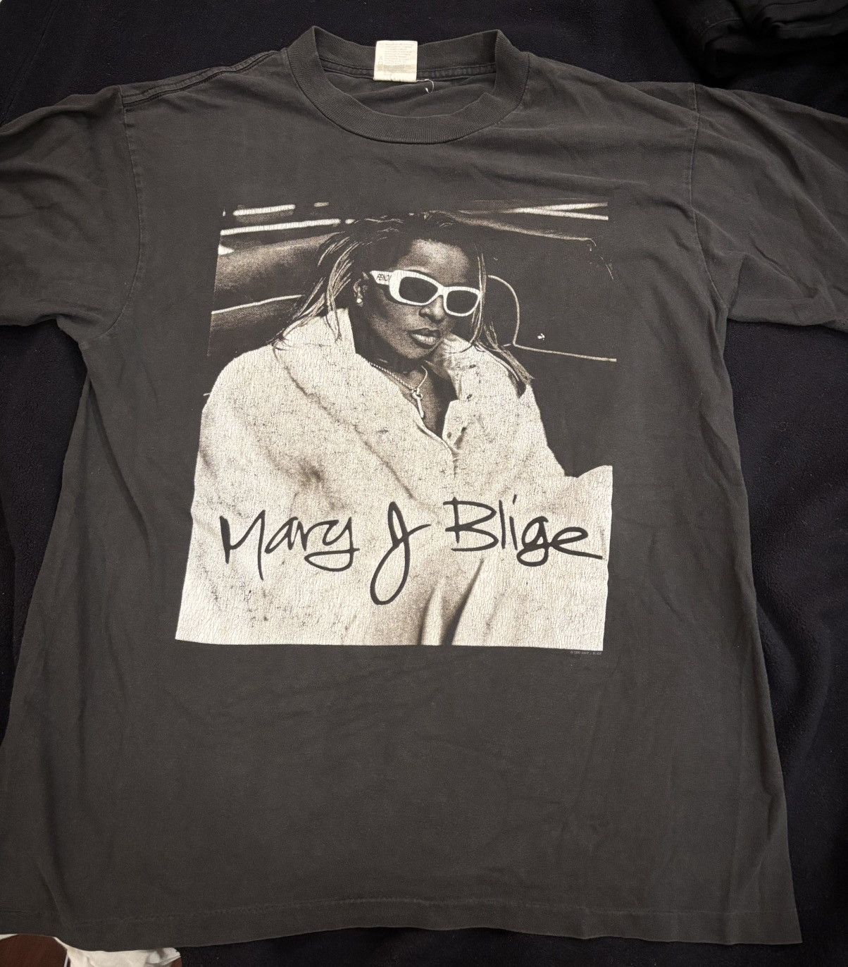 Vintage Vintage Mary J Blige Share My World Tour T-Shirt Size L / US 10 / IT 46 - 1 Thumbnail