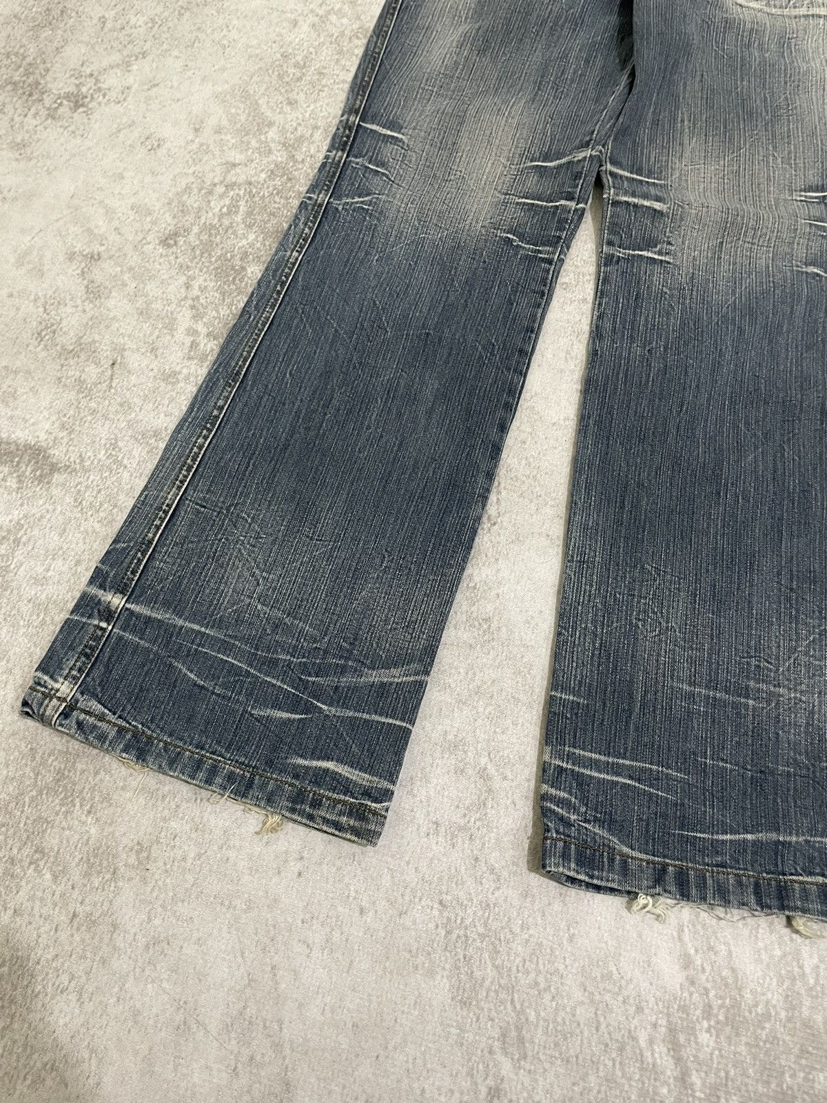 Hysteric Glamour Eloico japan Super flared Acid Wash denim Size US 31 - 3 Thumbnail