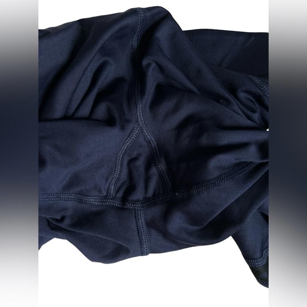 Under Armour Navy blue and black underarmour leggings small Size 28" / US 6 / IT 42 - 7 Thumbnail