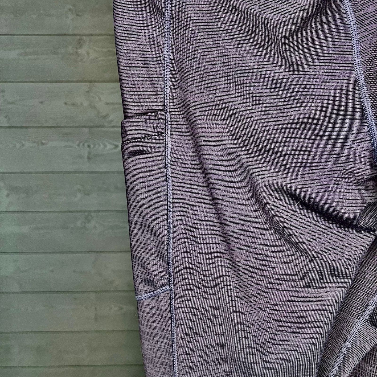 Other Mondetta women’s activewear plum leggings Size Small Size 28" / US 6 / IT 42 - 5 Thumbnail