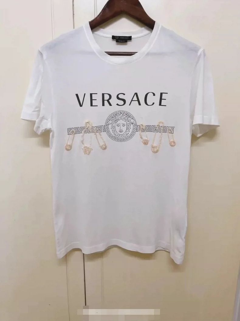 Versace Embroidered Medusa T-shirt