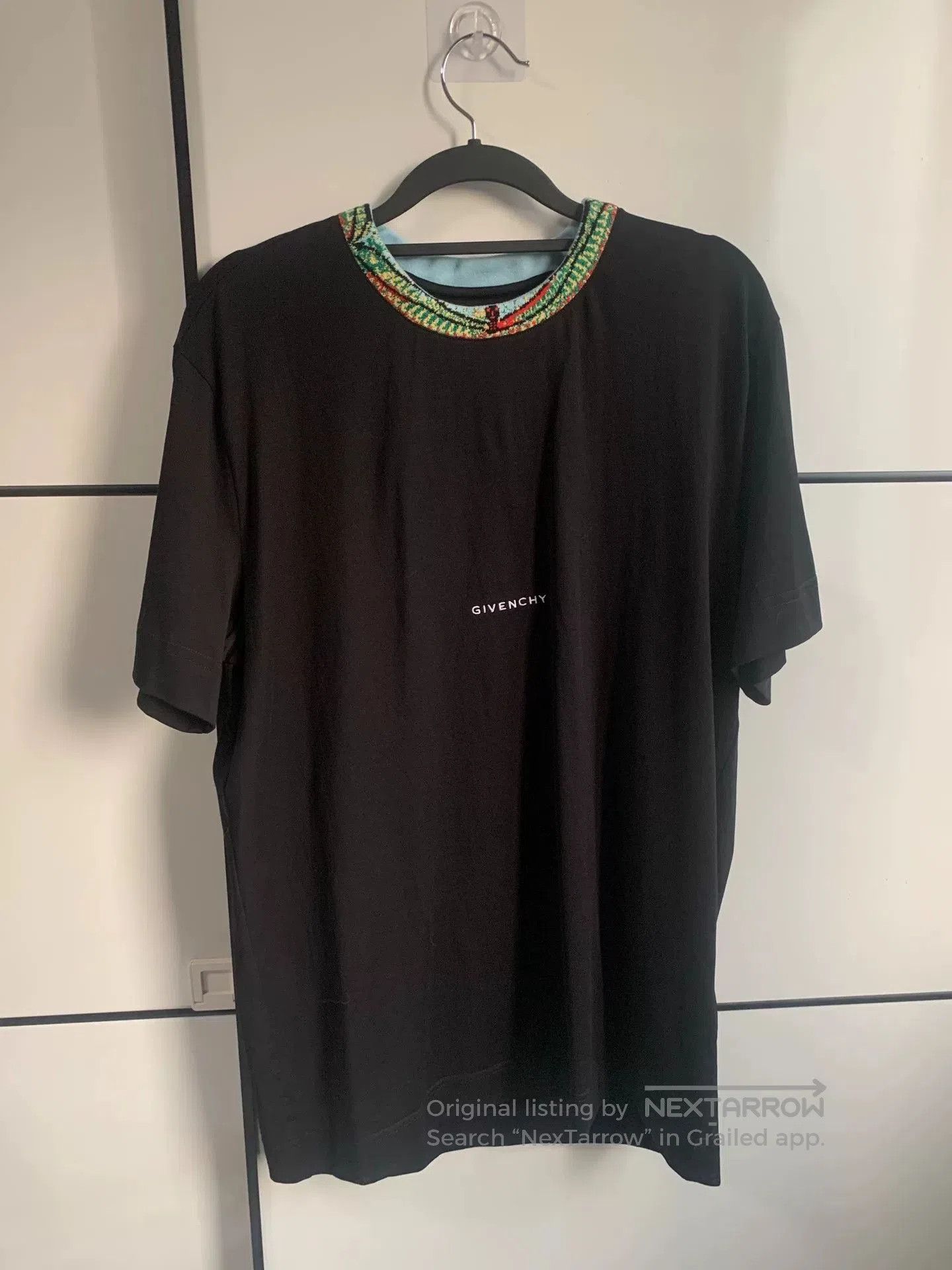 Givenchy Givenchy New Logo Embroidered Black T. Size US L / EU 52-54 / 3 - 1 Thumbnail