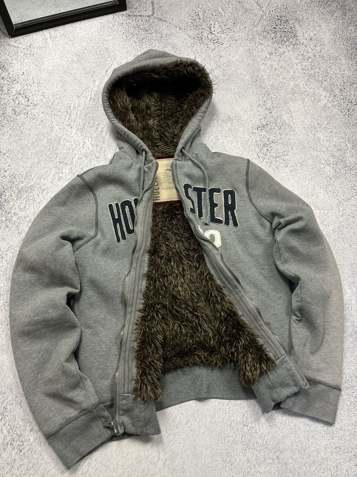 Hollister Y2K Holister Faux Fur Zip Hoodie LGB if6was9 Japanese Style Size US L / EU 52-54 / 3 - 12 Thumbnail