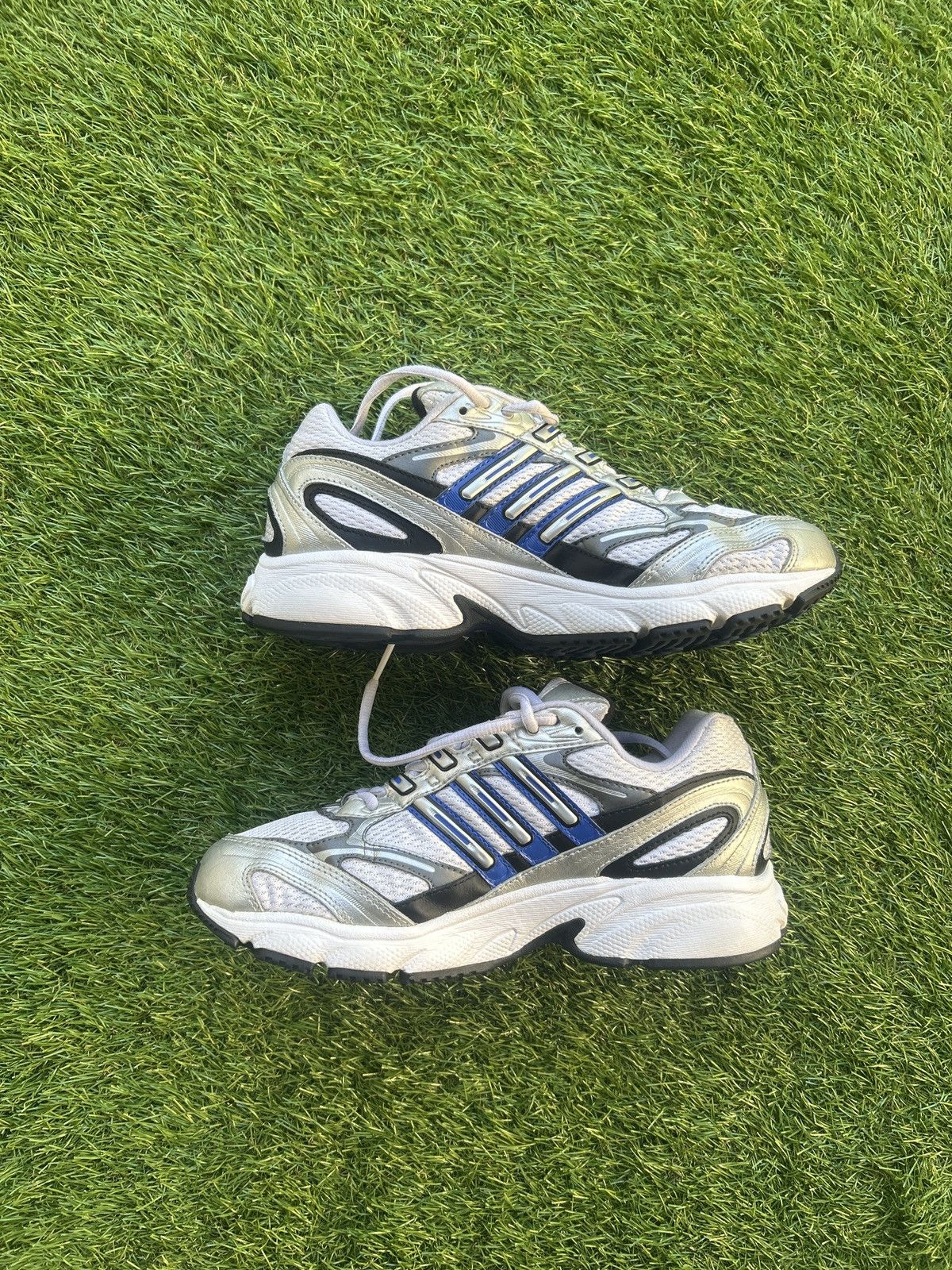 Adidas Vintage Adidas Response Cushion 6 Running Shoes Size US 7 / EU 40 - 3 Thumbnail