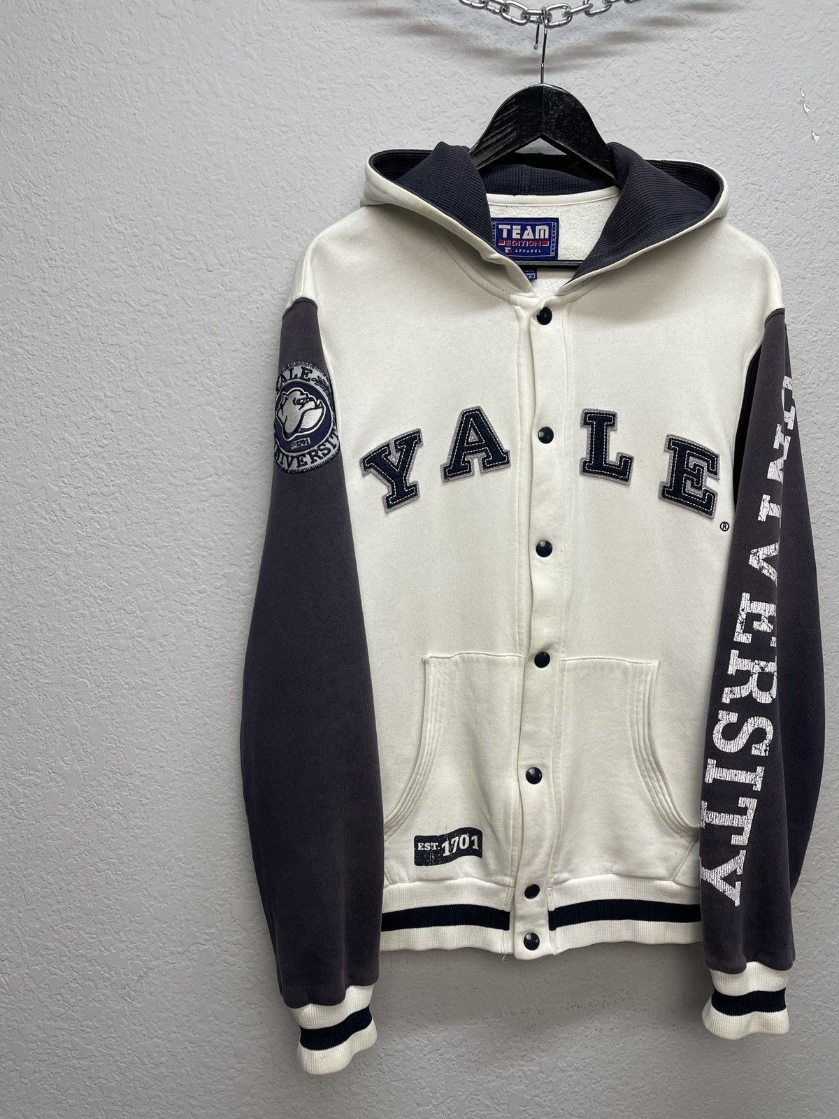 Vintage Vintage Y2K Yale University Boxy Fit Big Logo Zip Hoodie Size US M / EU 48-50 / 2 - 4 Thumbnail