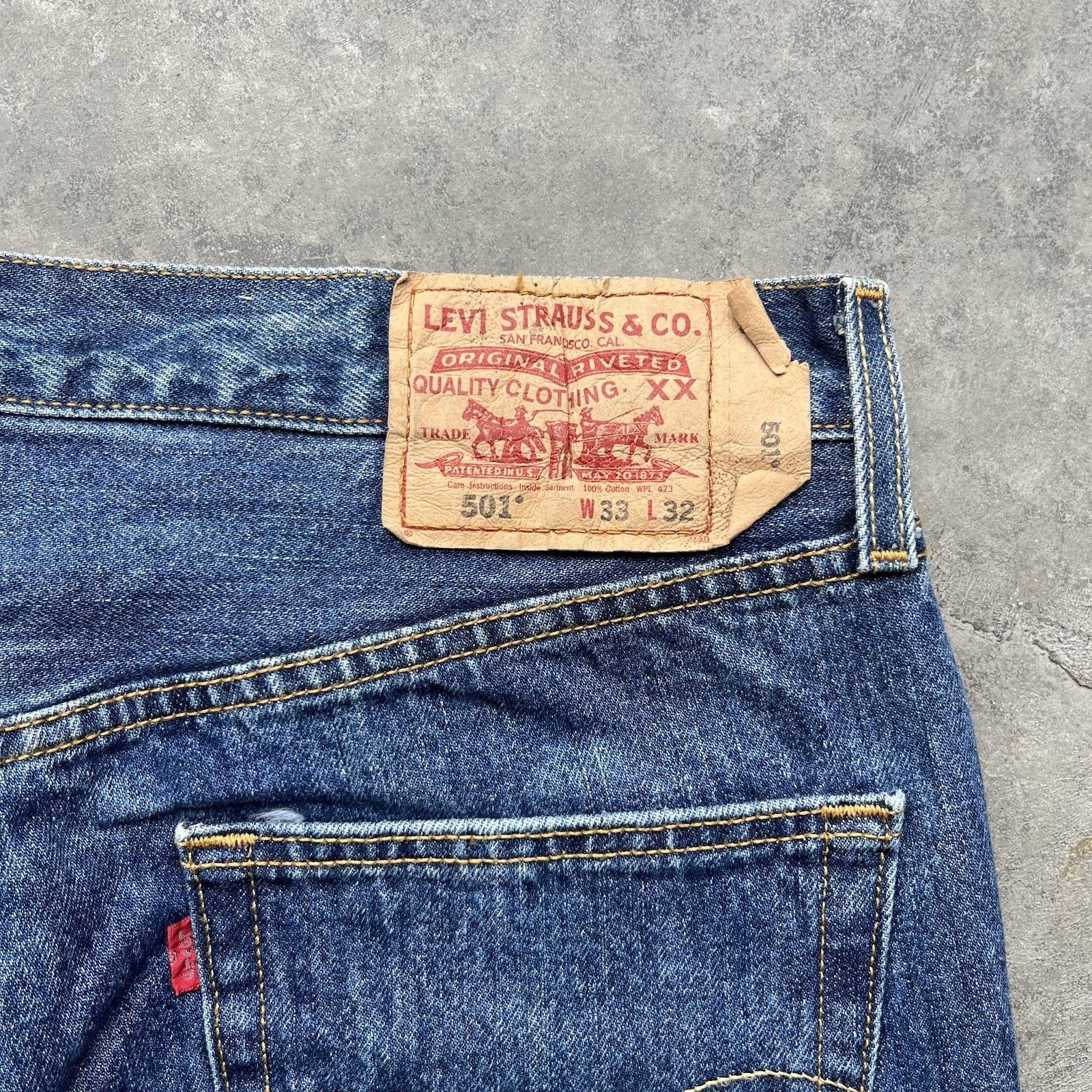 Levi's Vintage Levi’s 501xx Jeans Men’s 33 X 32 Dark Wash Indigo We Size US 33 - 3 Thumbnail
