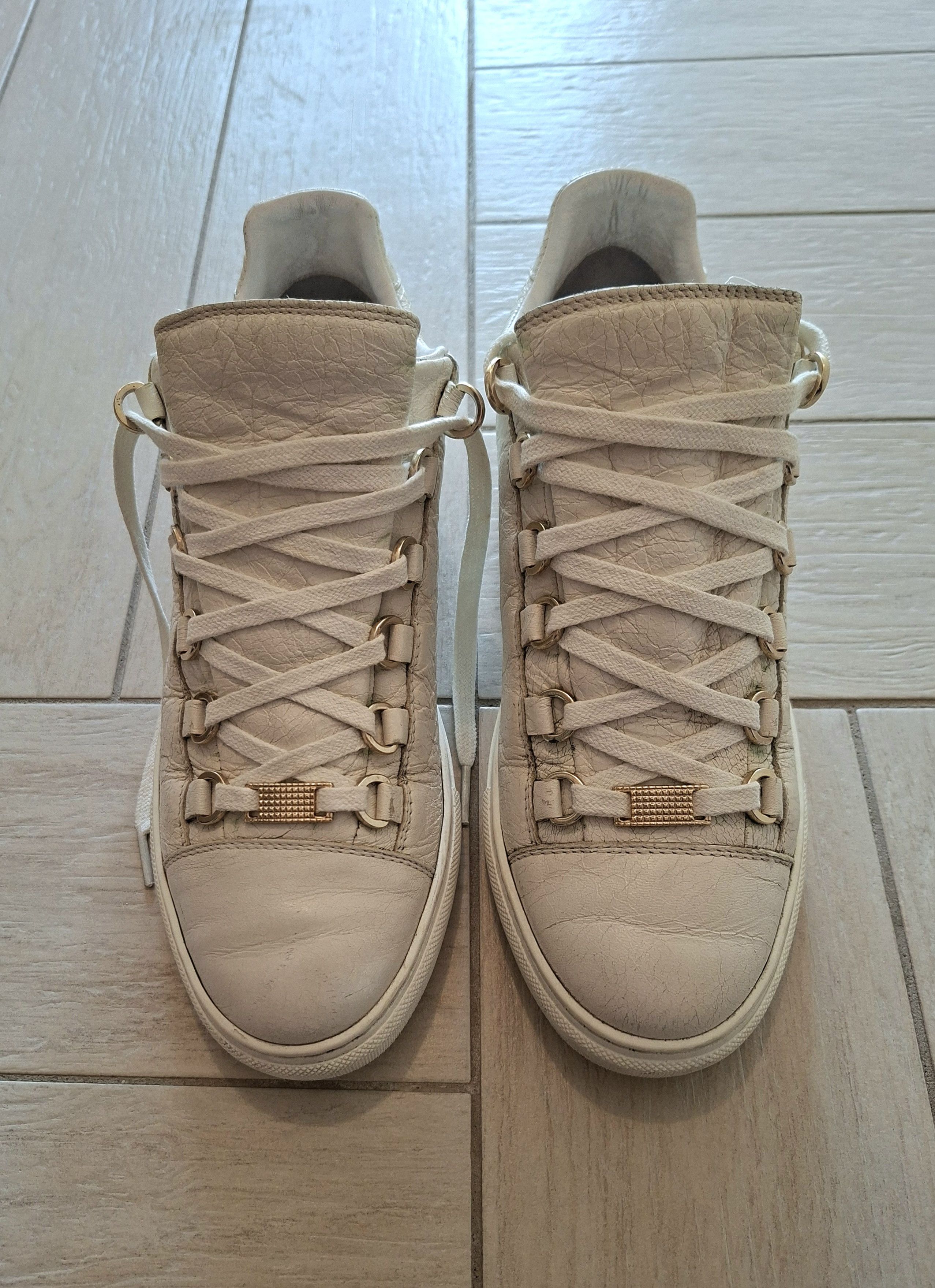 Balenciaga White and Gold Balenciaga Arenas Size US 9 / IT 39 - 2 Thumbnail